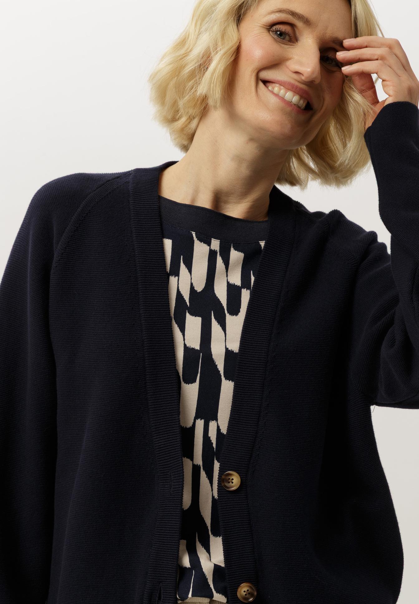 Cardigan, Navy, Buttoned, Knit, Patterned top, Cardigan, Marineblau, Offenfront, Durchknopft, Strickware, Cardigan, Navy, Buttons, Knitwear, Patterned top,  Cardigan,  Navy,  Knopf,  Strick,  gemustertes Oberteil, 卡其?