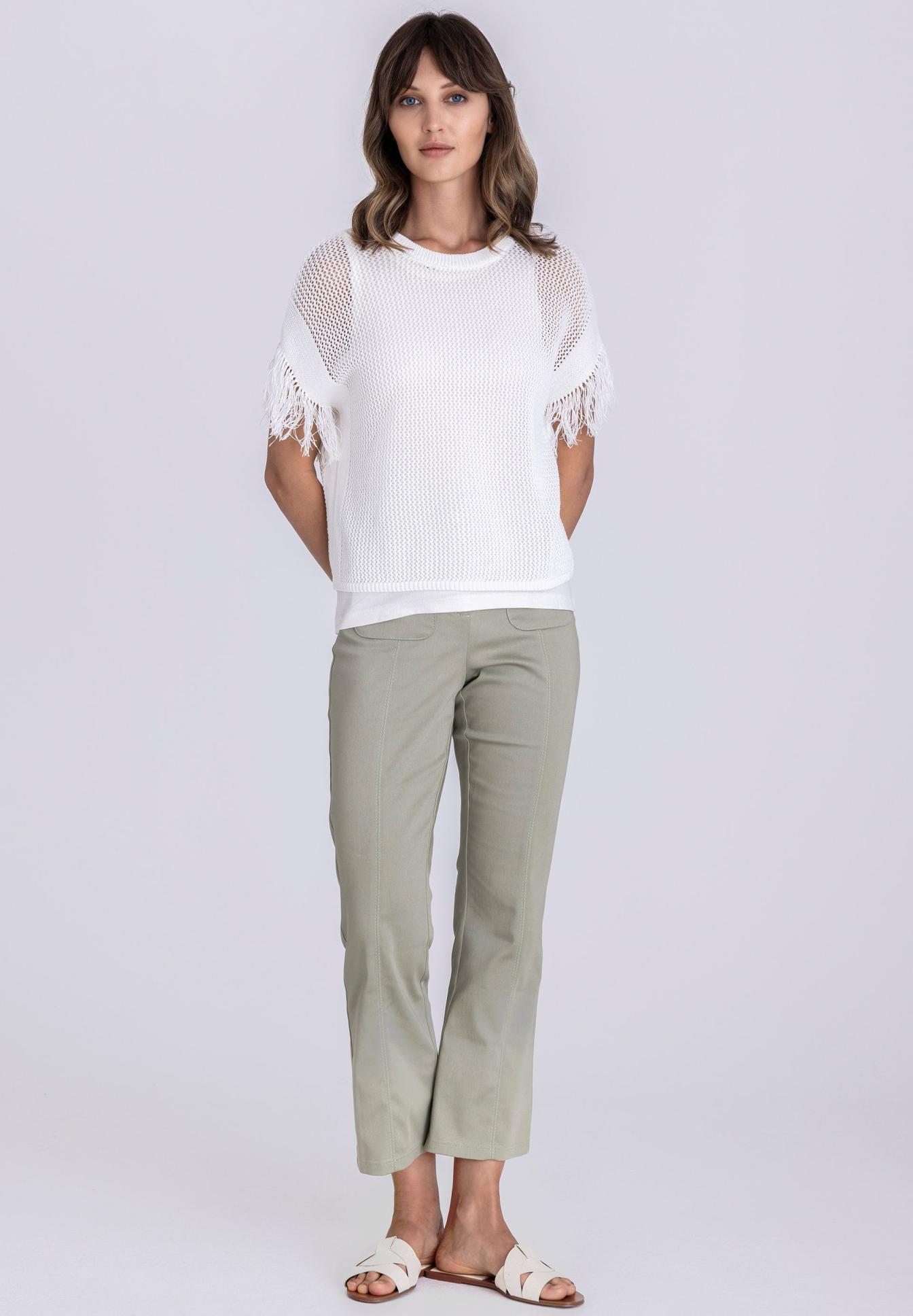 weißes Top, Mesh Top, Fransen, Kurzärmlig, Pullover-Oberteil, weisses Oberteil, Mesh-Top, Kurze Ärmel, Hose hellgrün, Slip-On Sandalen, weißer Strickpullover, Mesh-Ärmel, Fransenärmel, Kurzarm-Pullover, Lagenlook, weiß, oberteil, mesh, fransen, pulli