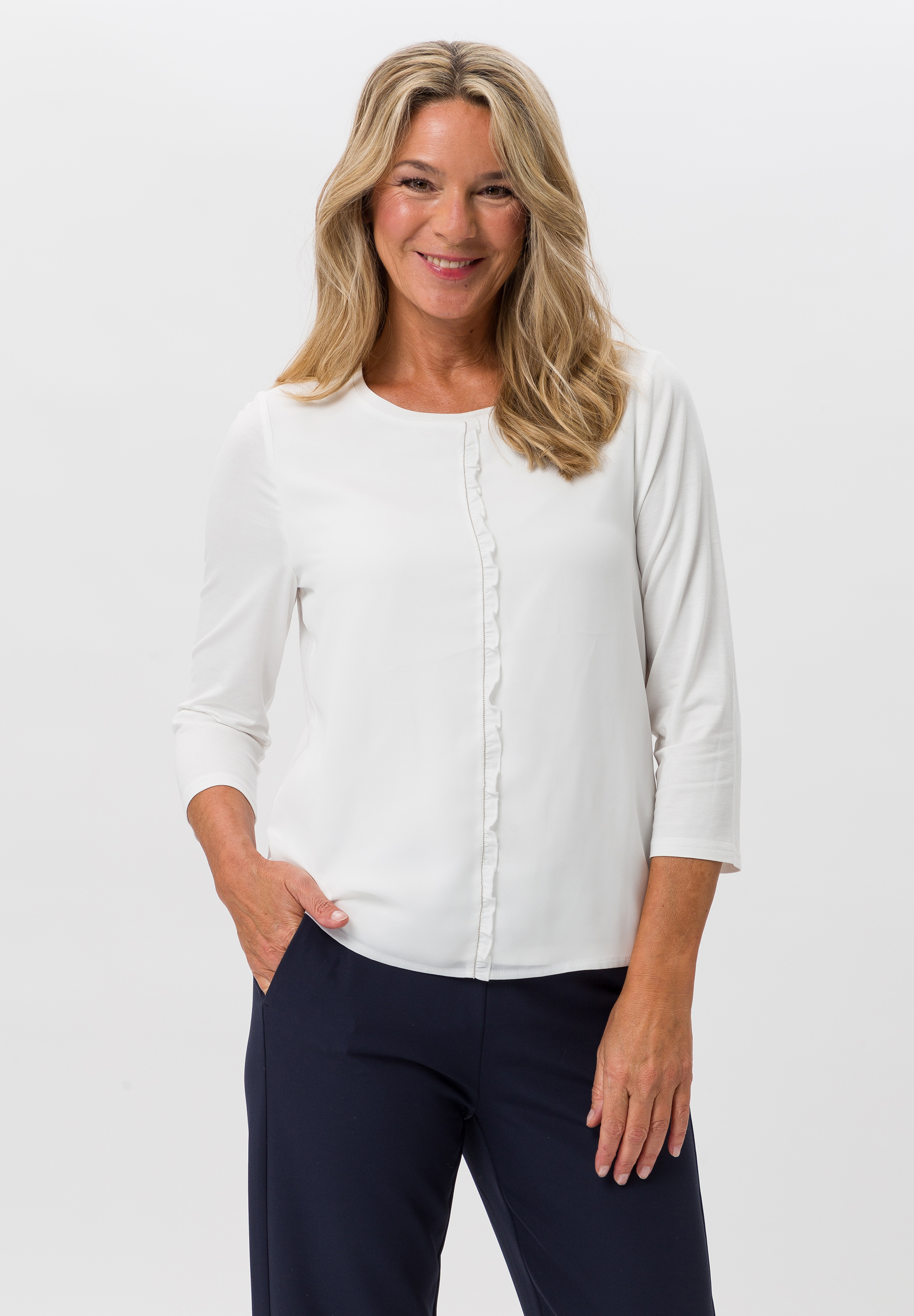 Blusenshirt mit Schmuckkette - Produktbild 1