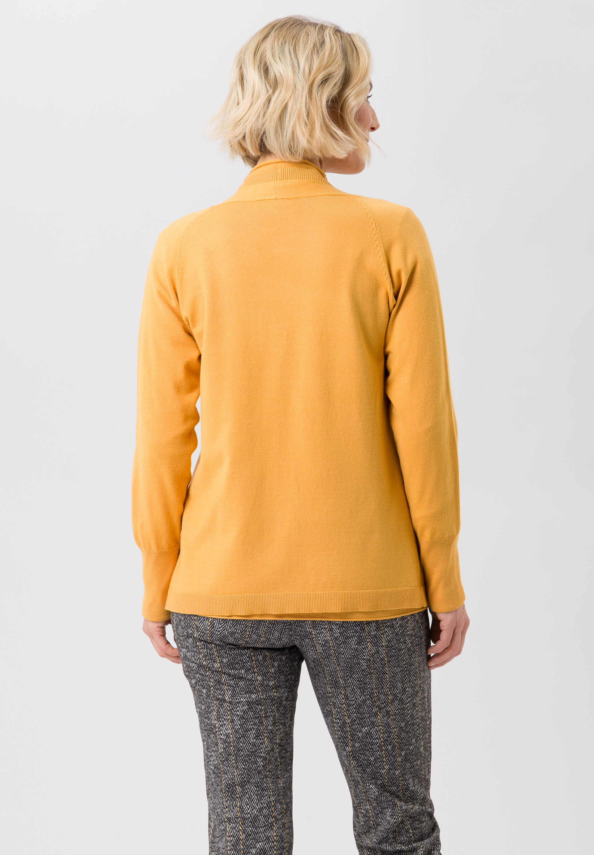 Cardigan mit praktischen Saumtaschen - Bild 2 Vlies, Mantel, Langarm, Pullover, Person, Vlies, Mantel, Langarm, Pullover, Person, Vlies, Mantel, Langarm, Pullover, Person, Vlies, Mantel, Langarm, Pullover, Person, Vlies, Mantel, Langarm, Pullover, Person, Vlies, Mantel, Langarm, Pullover, Person