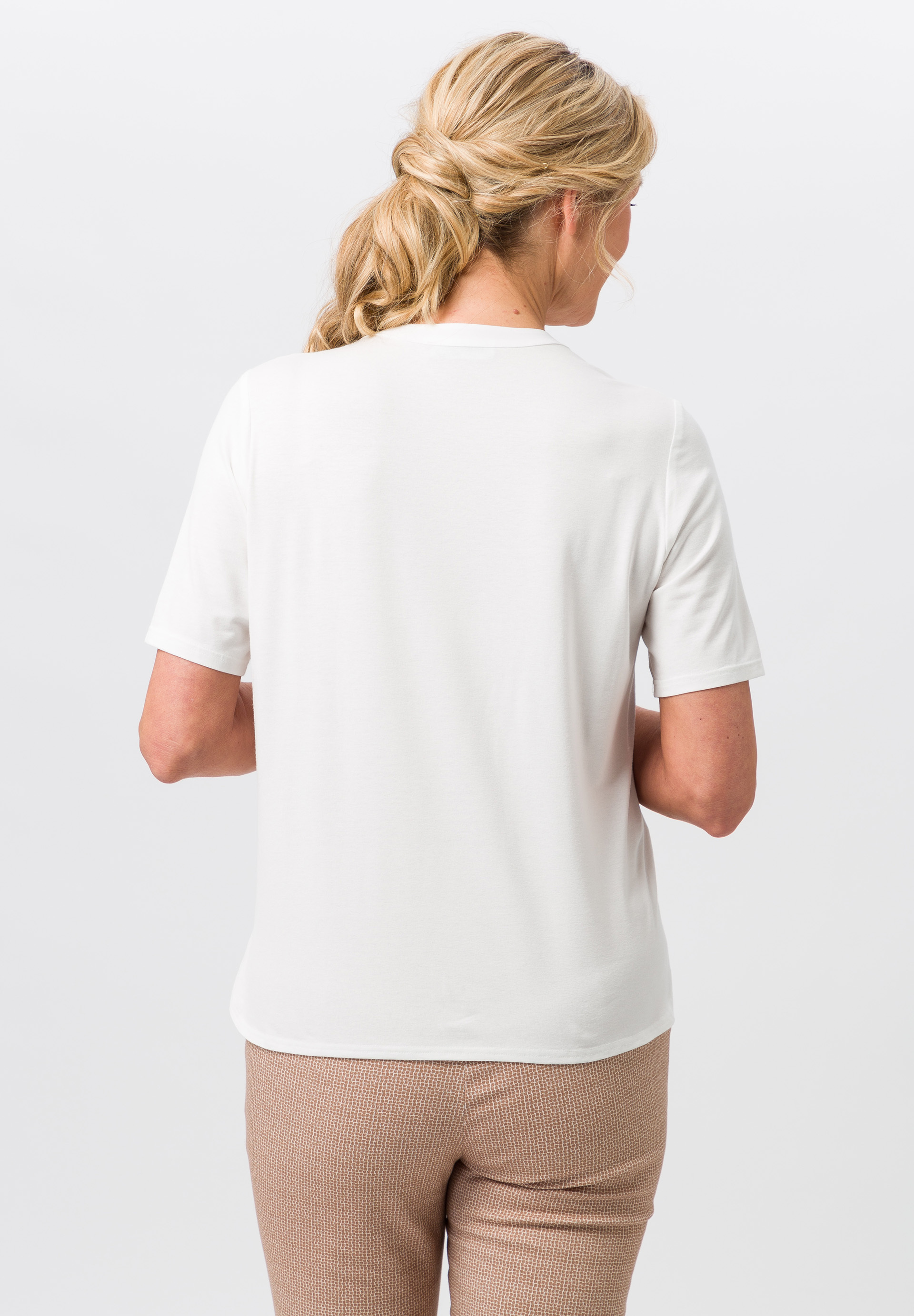 Blusenshirt mit geschlitztem Rundhalsausschnitt - Bild 2