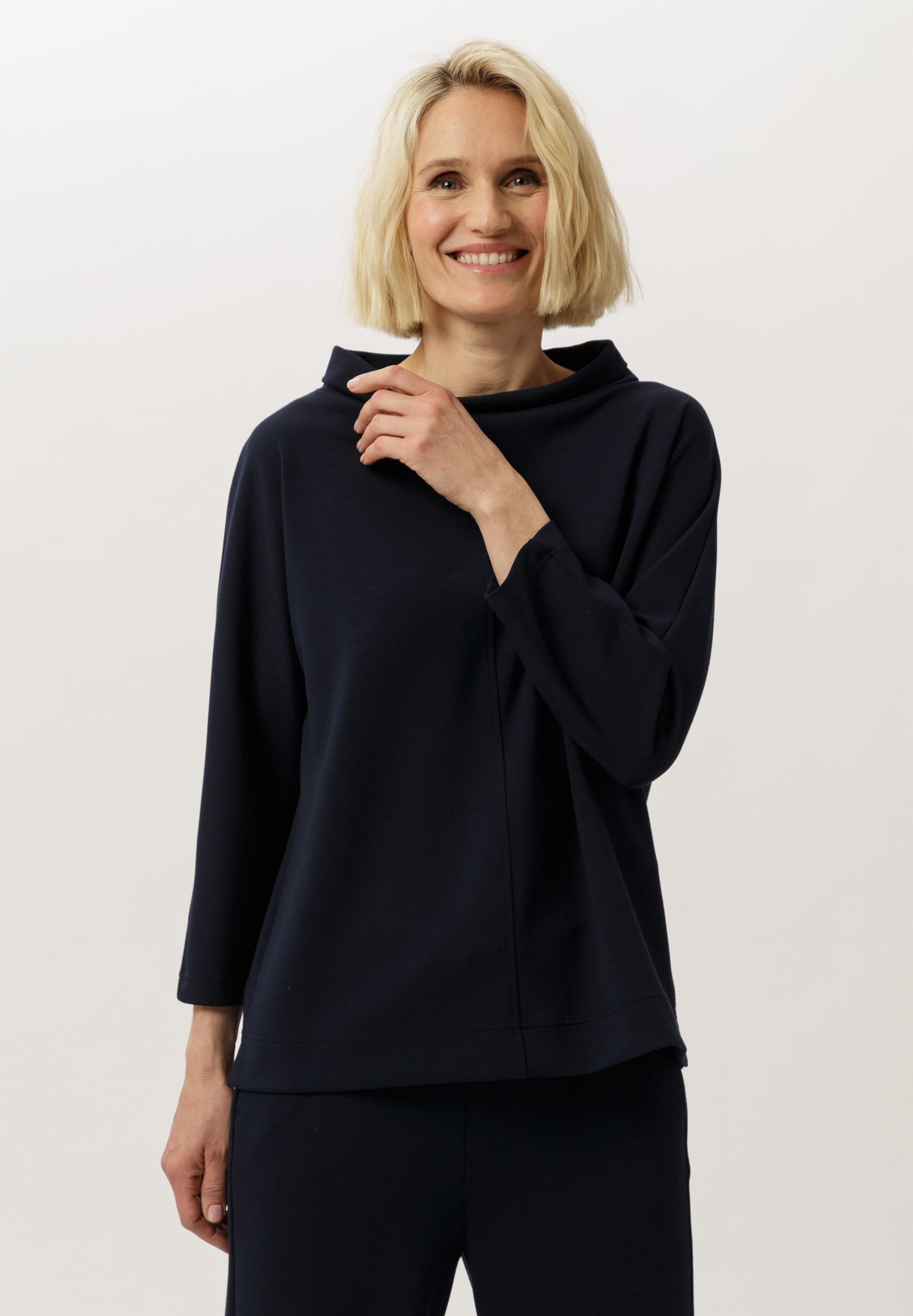 Sweatshirt aus weichem Modal-Mix - Bild 1 Langarm, Erwachsener, Weiblich, Person, Frau