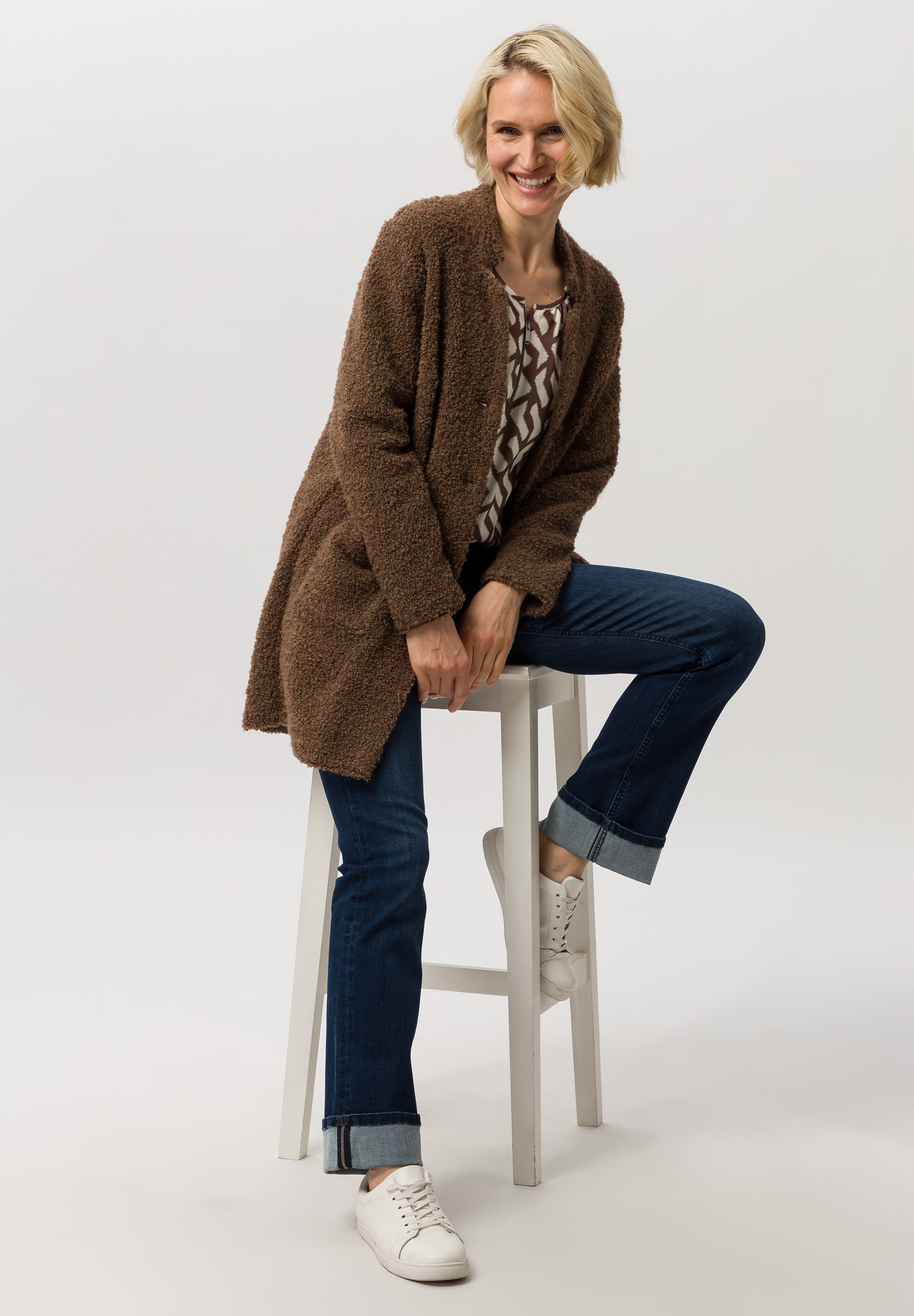 Strickwaren, Pullover, Hosen, Mantel, Person, Strickwaren, Pullover, Hosen, Mantel, Person, Strickwaren, Pullover, Hosen, Mantel, Person