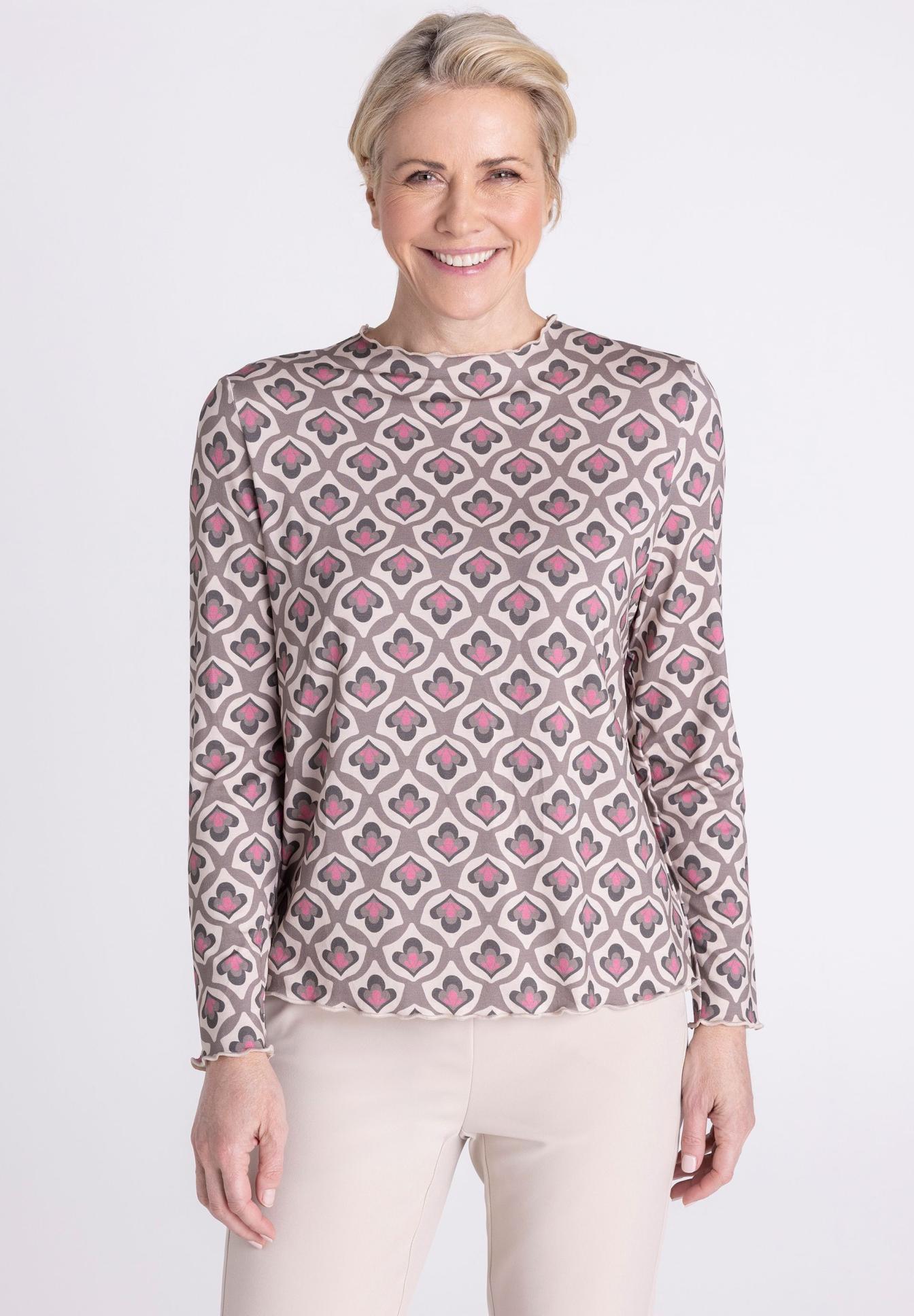 Shirt with gathering - Product Image 1