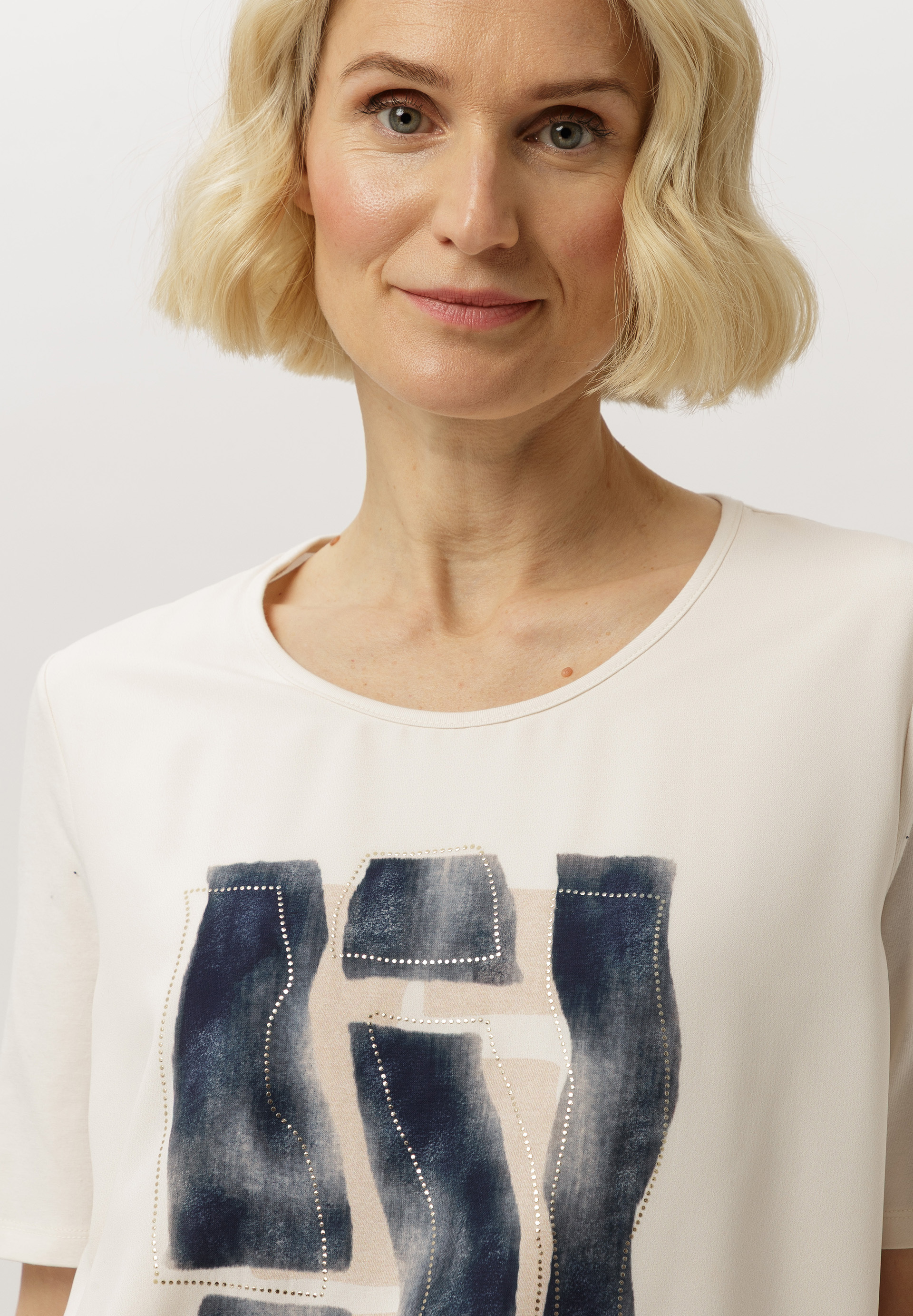 Shirt mit Motivprint - Bild 4 T-shirt, Erwachsener, Weiblich, Person, Frau, T-shirt, Erwachsener, Weiblich, Person, Frau, T-shirt, Erwachsener, Weiblich, Person, Frau, T-shirt, Erwachsener, Weiblich, Person, Frau, T-shirt, Erwachsener, Weiblich, Person, Frau
