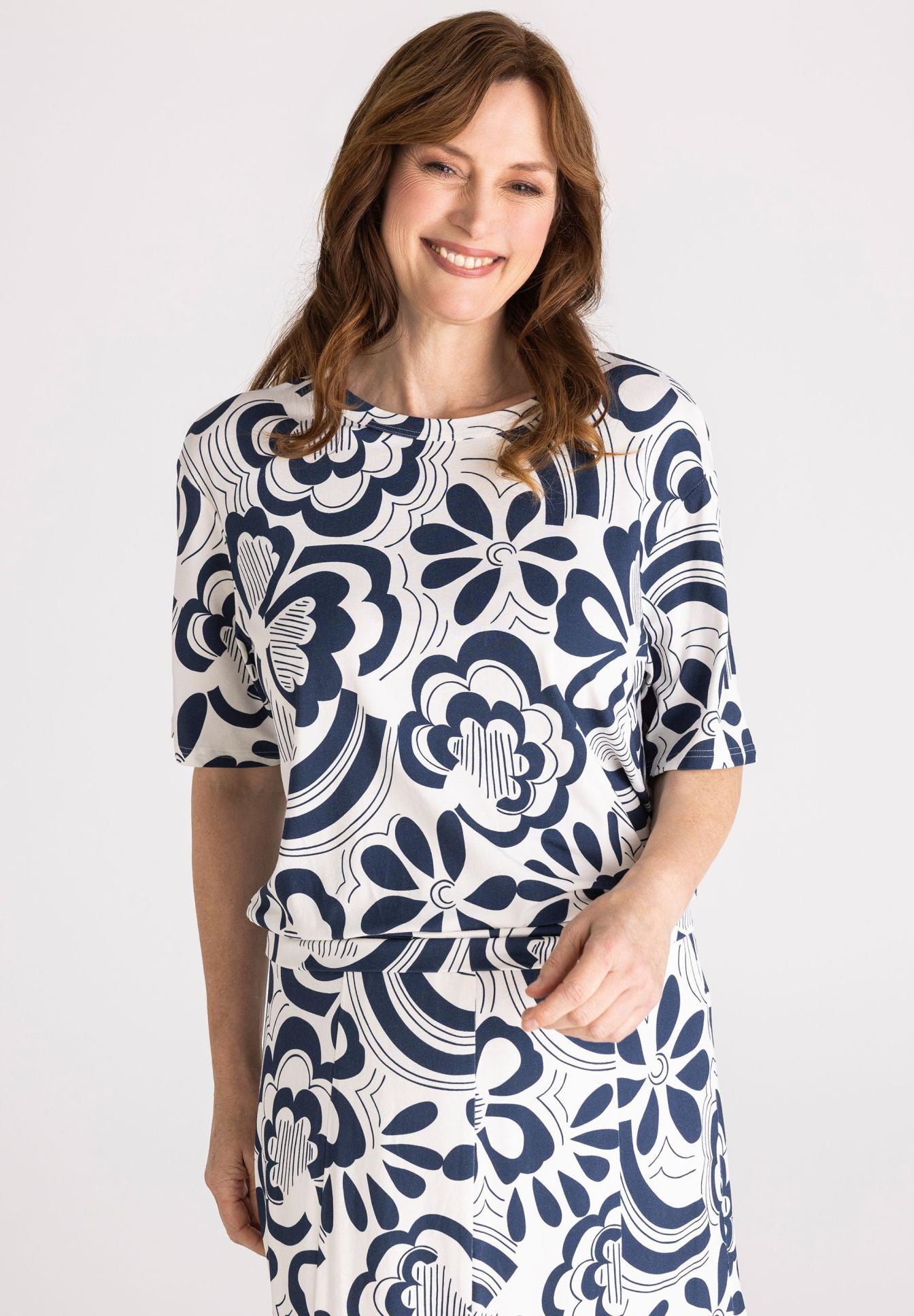 T-shirt With retro floral print - Product Image 1