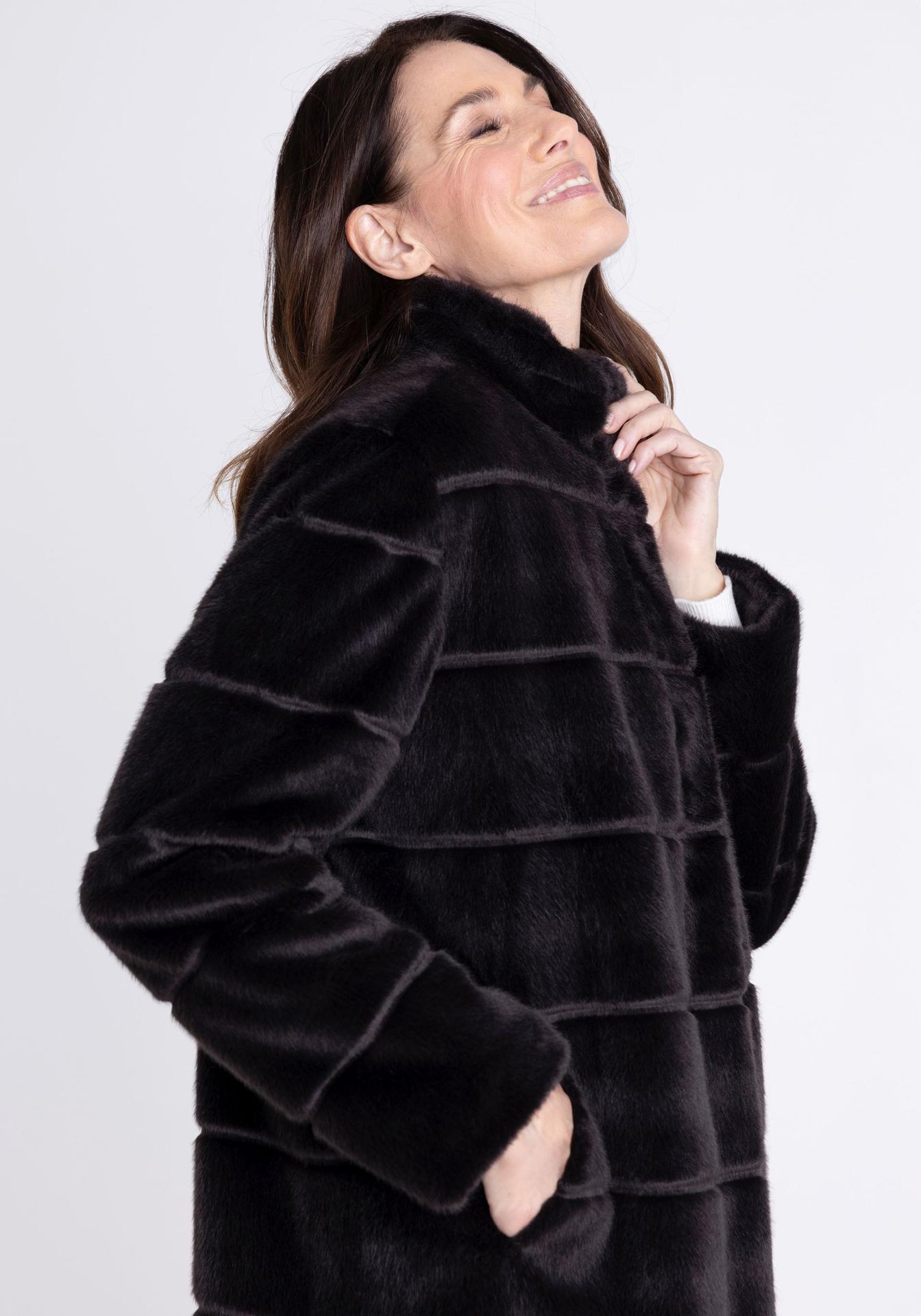 Faux-Fur Coat, Schwarz? Coat, Lange Ärmel, Gittermuster, Warme Jacke