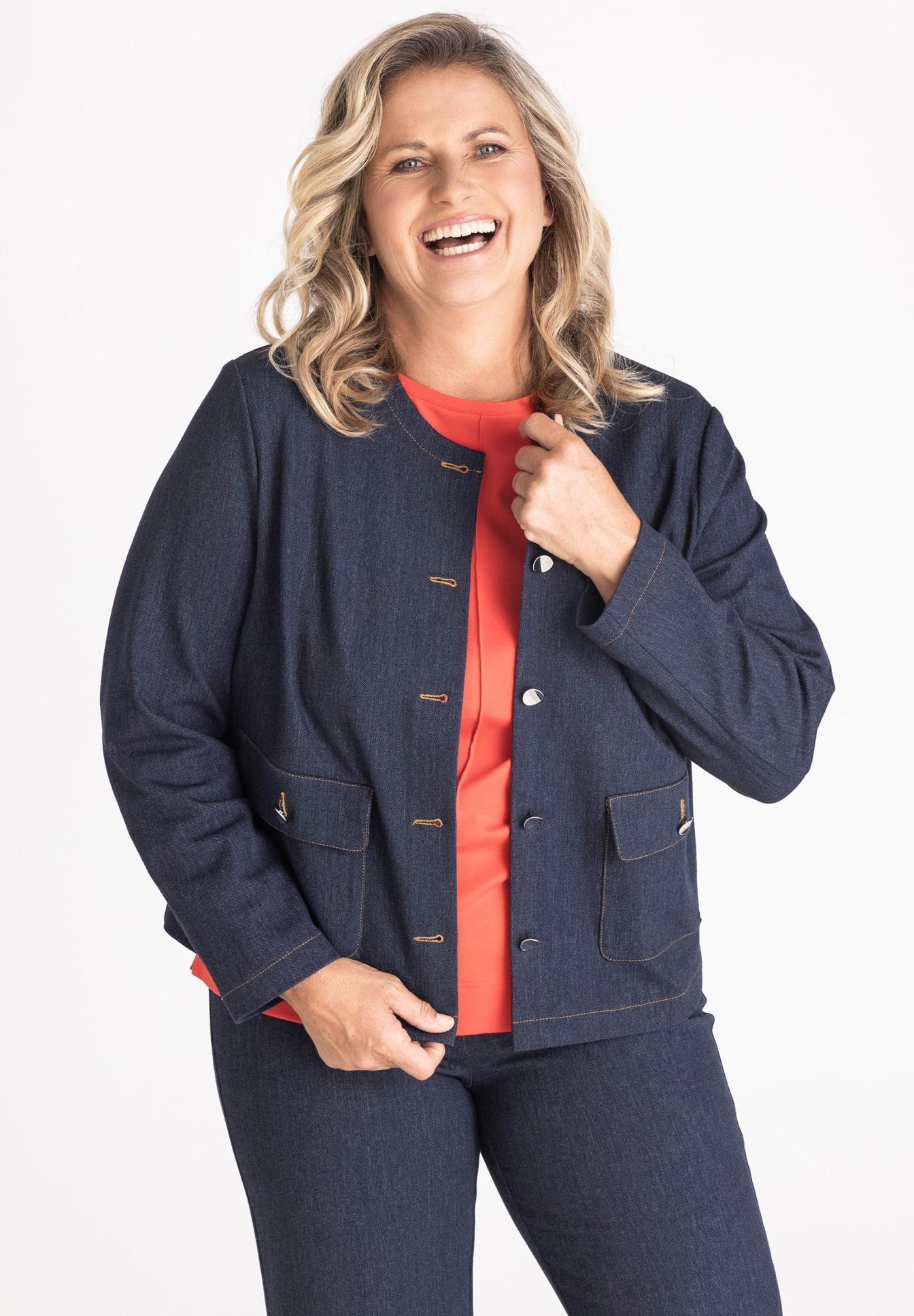 Kurzblazer mit dekorativen Knöpfen - Produktbild 1