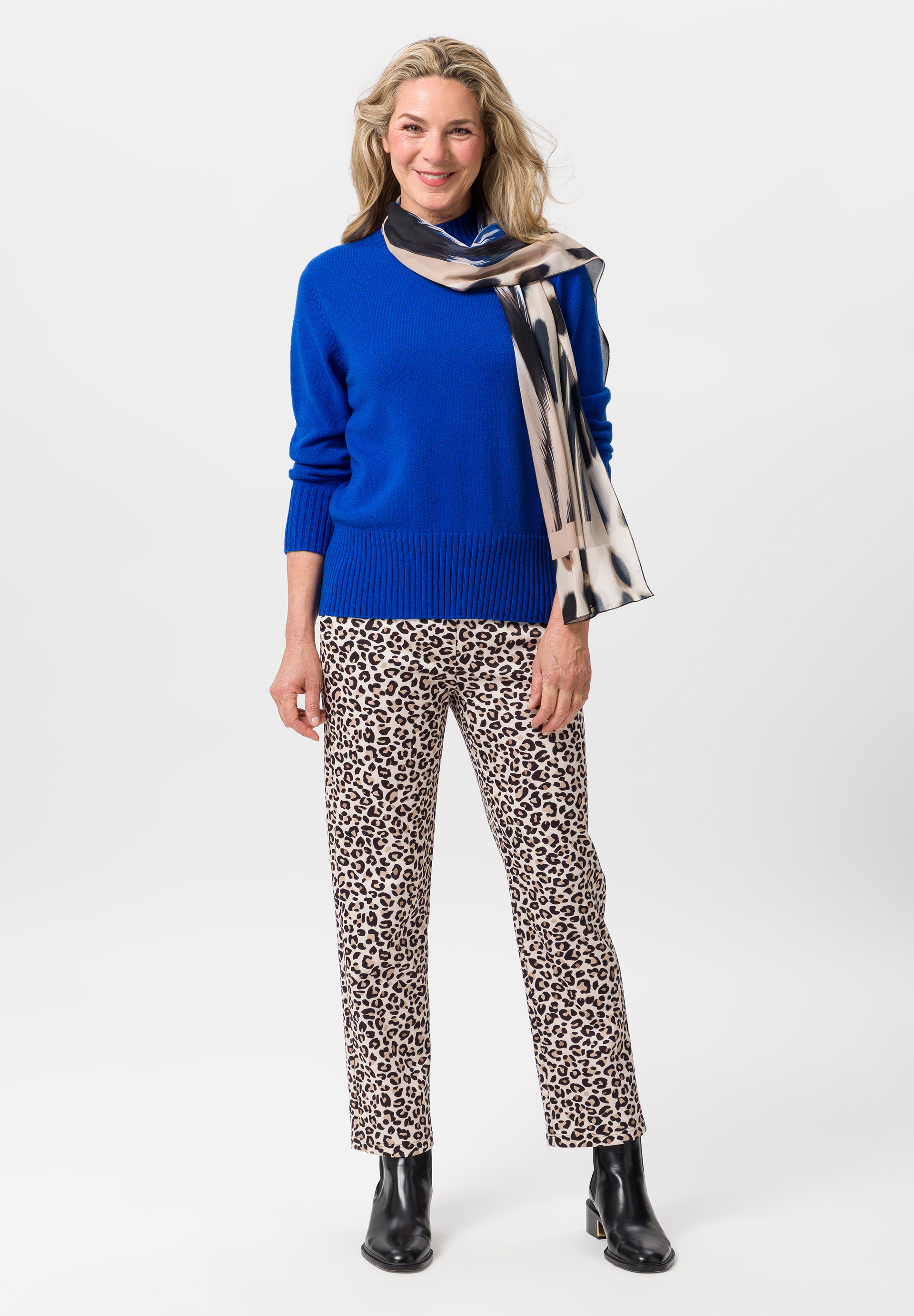 Scarf with stylish print - Bild 2 Scarf with stylish print - Bild 2