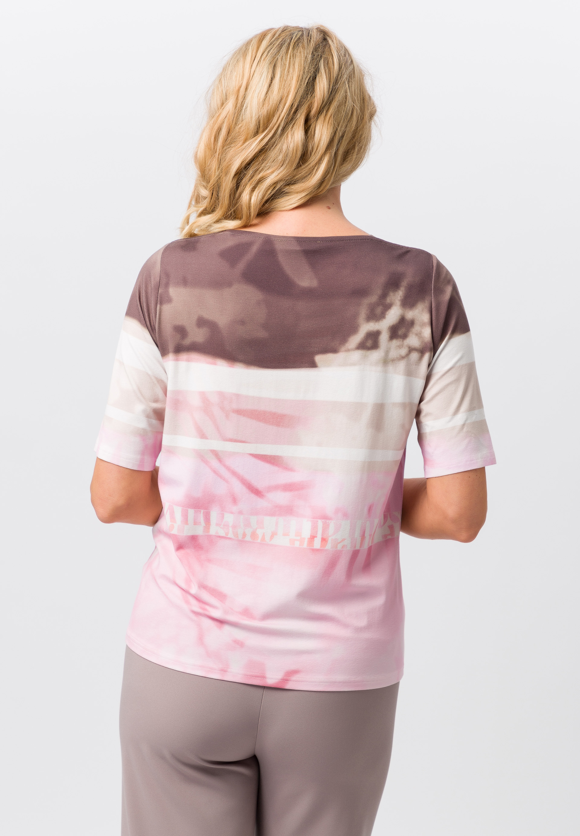 Shirt in figurumspielender Passform - Bild 2