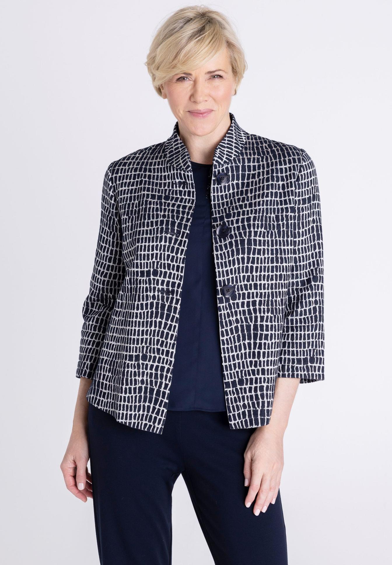 Strickjacke, Gemustertes Muster, Knopfverschluss, 3/4-Arm, Navy, Jacket, Patterned jacket, Navy jacket, Button front, Three-quarter sleeves, Jacket, Kachelmuster, Blazer, Strickloses Muster, Marineblau, Blazer, Jacke, Karo, Navy