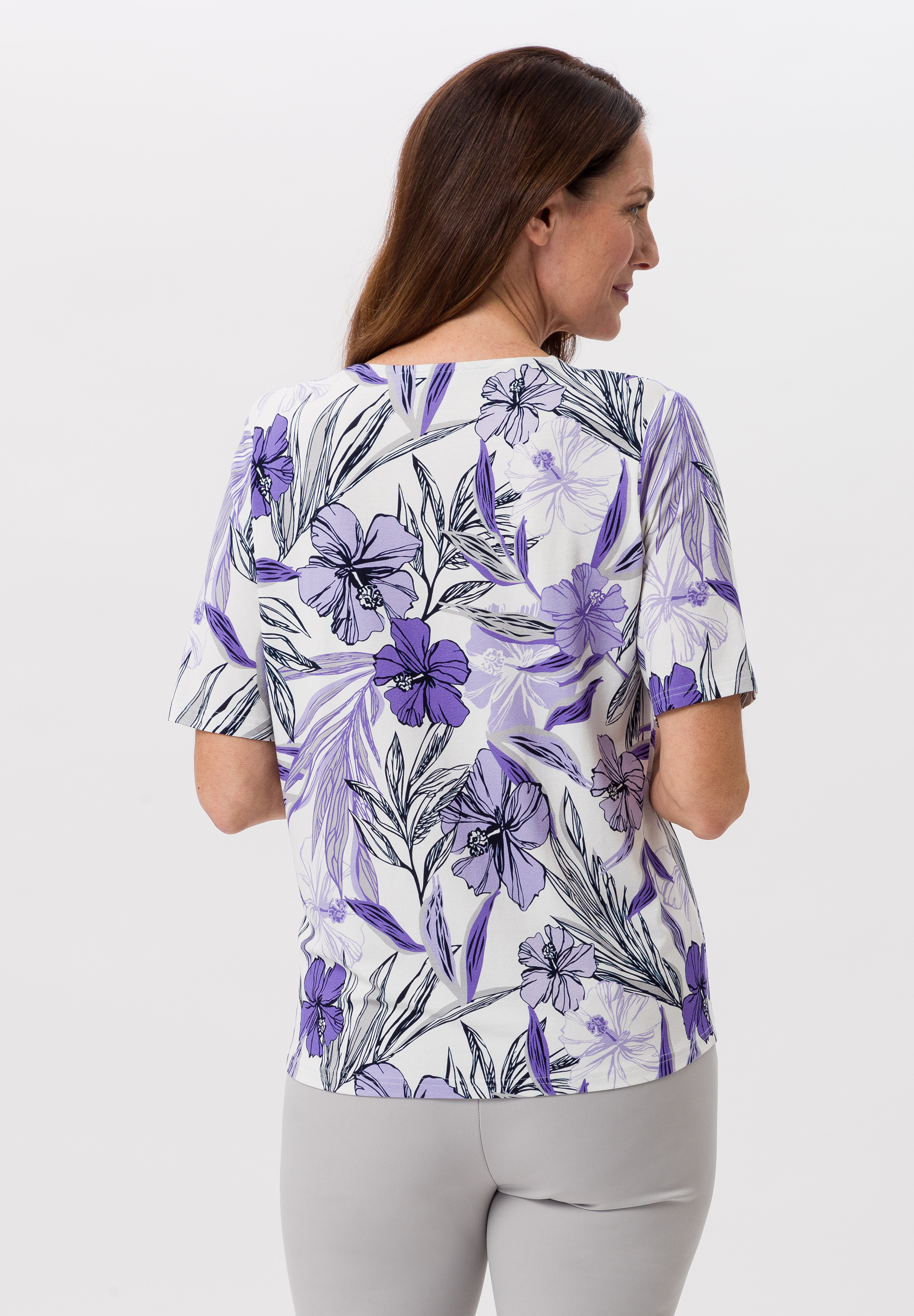 Shirt mit femininer Hohlsaumborte - Bild 2