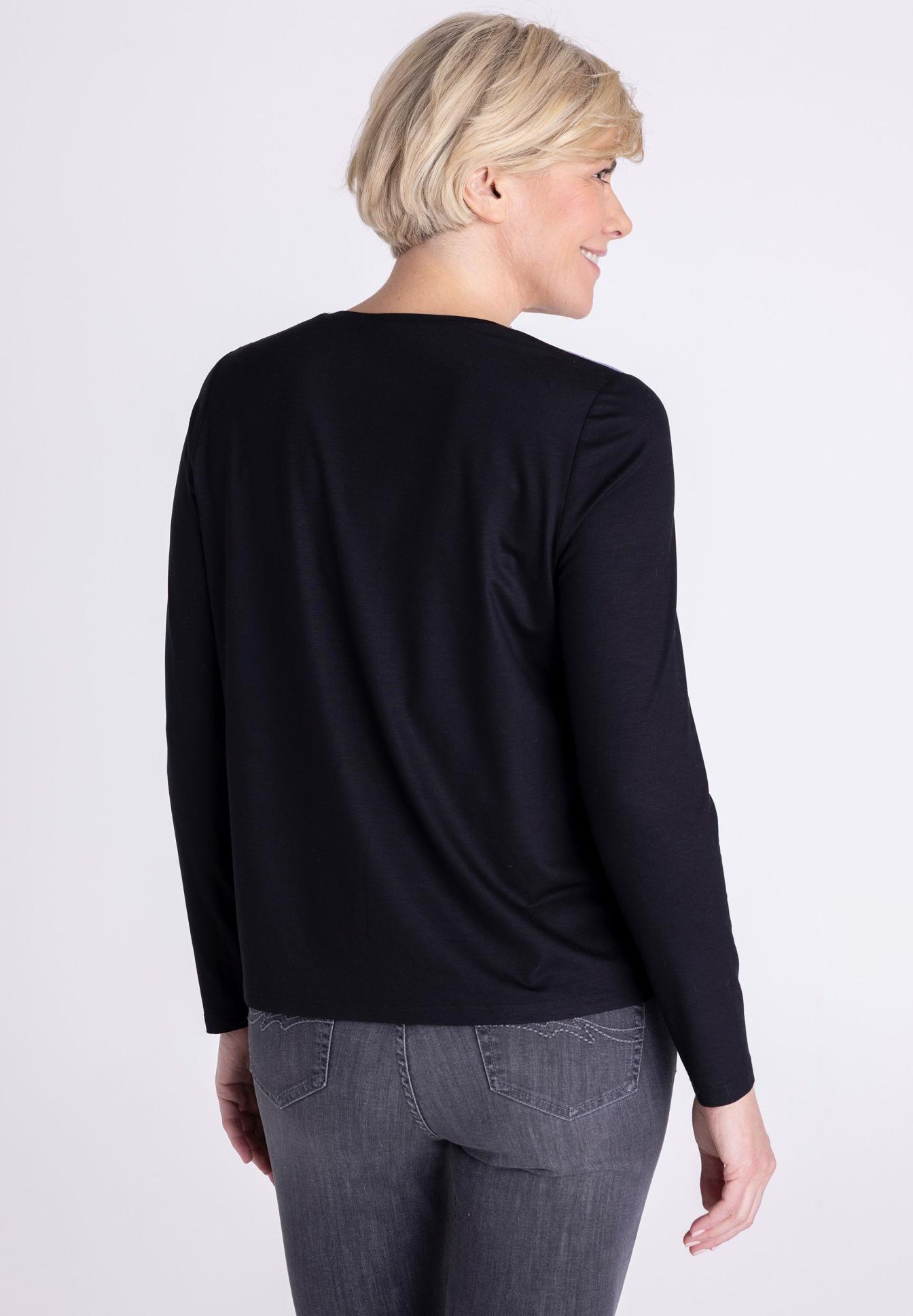 dunkelblaues Oberteil, Langarmshirt, Rückansicht, weiches Material, Jeanshose, langue_de_tag_en_de, black, top, longsleeve, knit