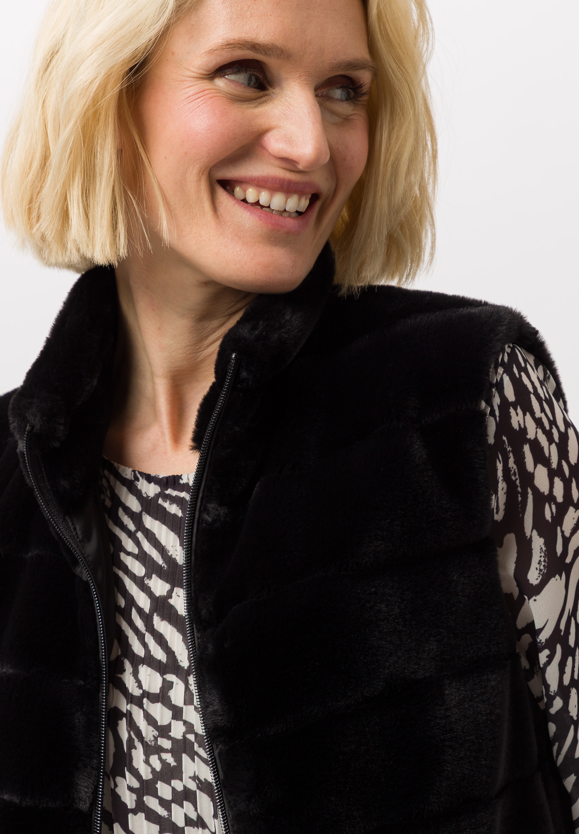 Mantel, Jacke, Erwachsener, Person, Frau, Mantel, Jacke, Erwachsener, Person, Frau, Mantel, Jacke, Erwachsener, Person, Frau, Mantel, Jacke, Erwachsener, Person, Frau, Mantel, Jacke, Erwachsener, Person, Frau, Mantel, Jacke, Erwachsener, Person, Frau