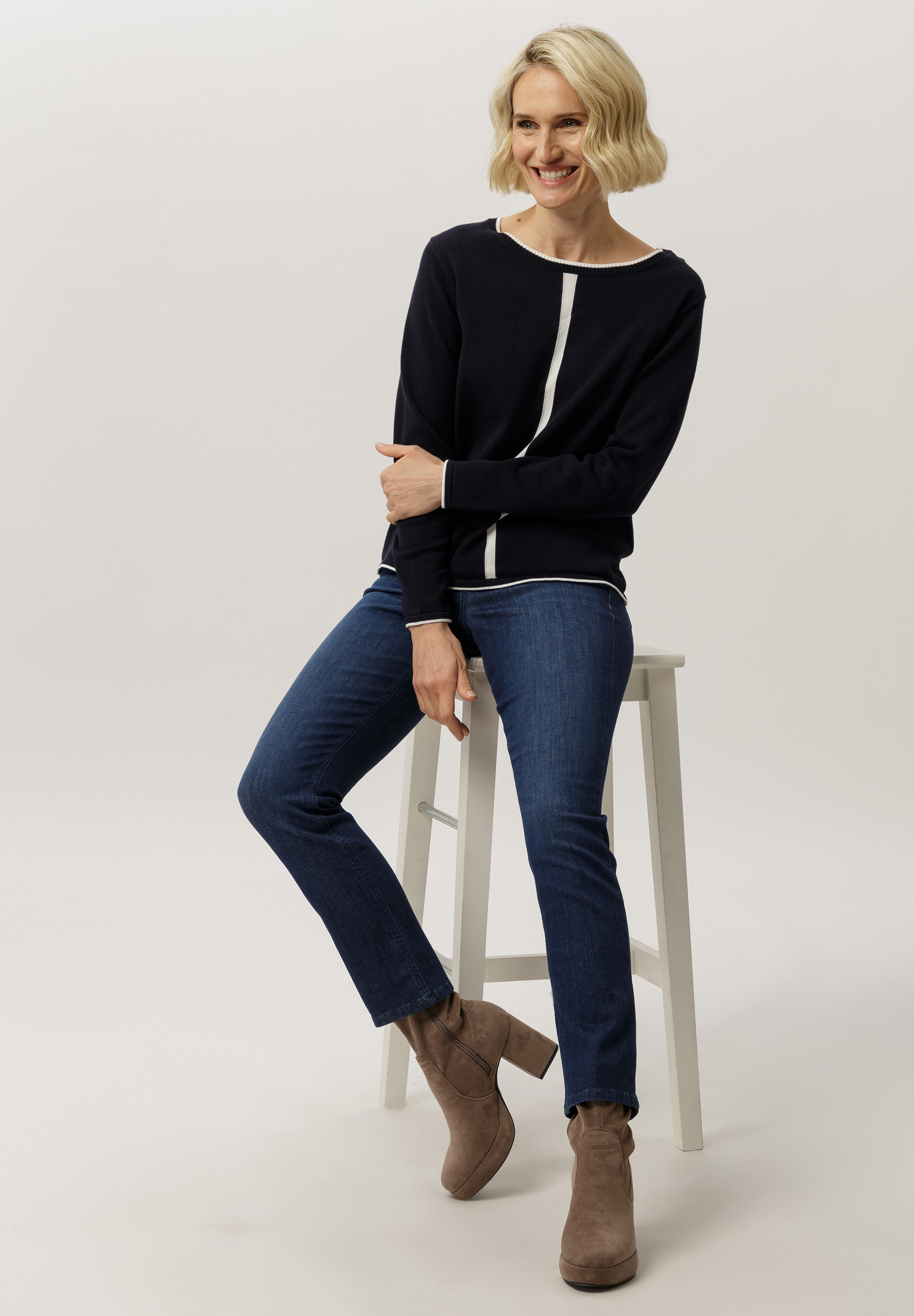 Strickpullover mit Farbakzent in Kontrast - Produktbild 2