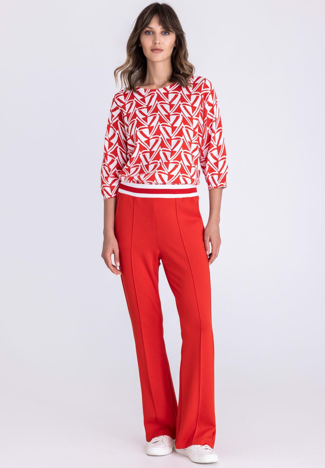 Bluse, rote Hose, Diamond-Print, 3/4-Ärmel, Sweatpants-Style, Roter Pullover, Geometrischer Print, Langarmtop, Rot-weiße Muster, Rot Hosen, rot, gestreiftes oberteil, geometrisches muster, weite hose, laufschriftlose sneaker, bluse, print, rot, hosen, set
