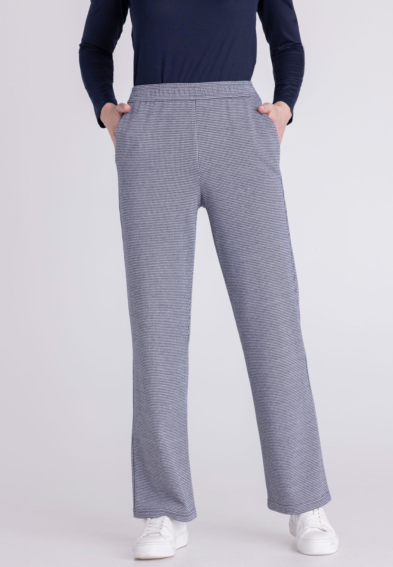 Hose, Gehschlitz, Hahnentritt, Hahnentritt-Muster, Weite Hose, Hosen, Hose mit Muster, Damensporthose, Checkered Pant, Weiteschnitt, Hose, Gammellook, Hahnentrittmuster, Hochbund, Weißer Schuh