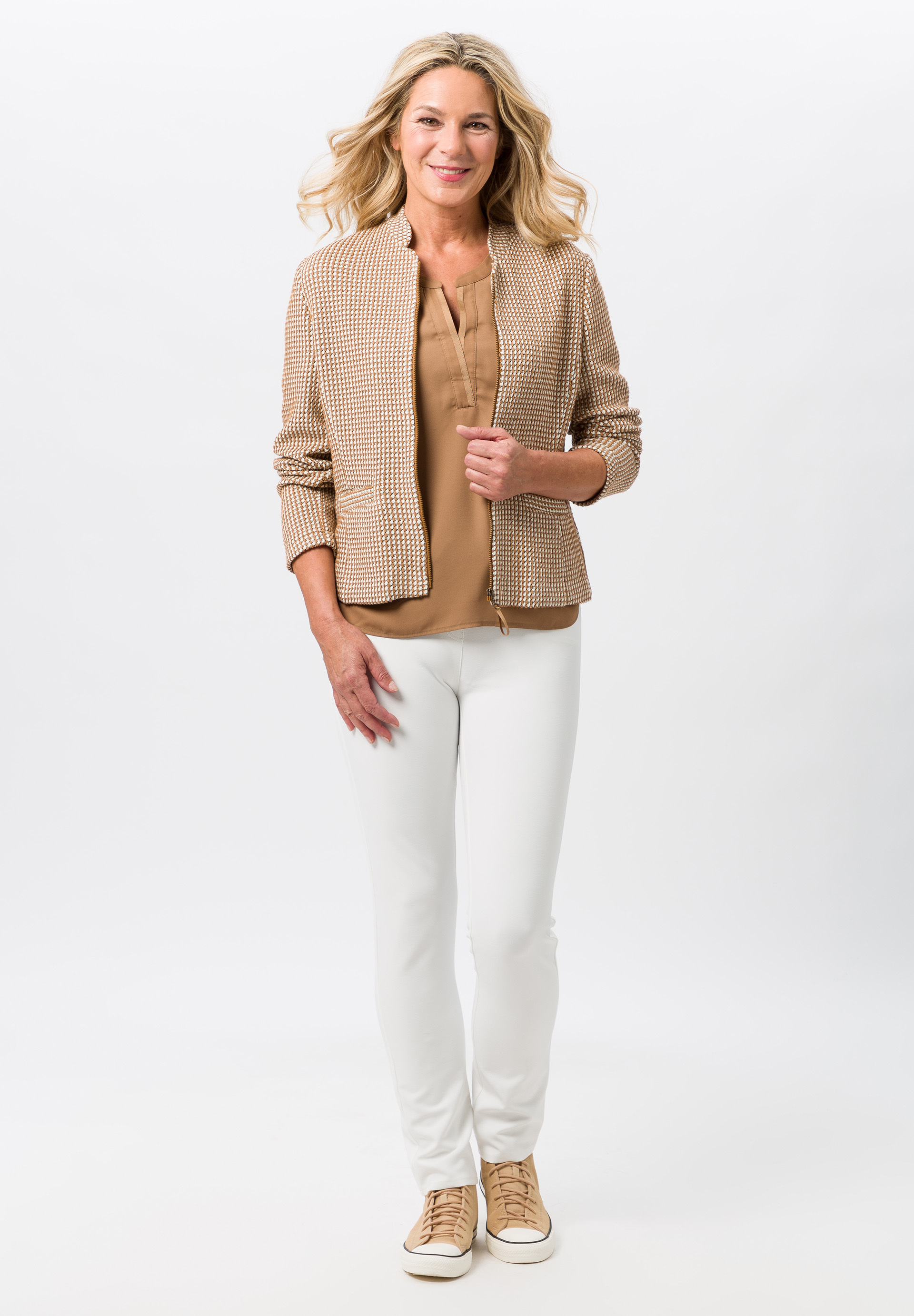 Strickjacke mit modernem Muster - Produktbild 2