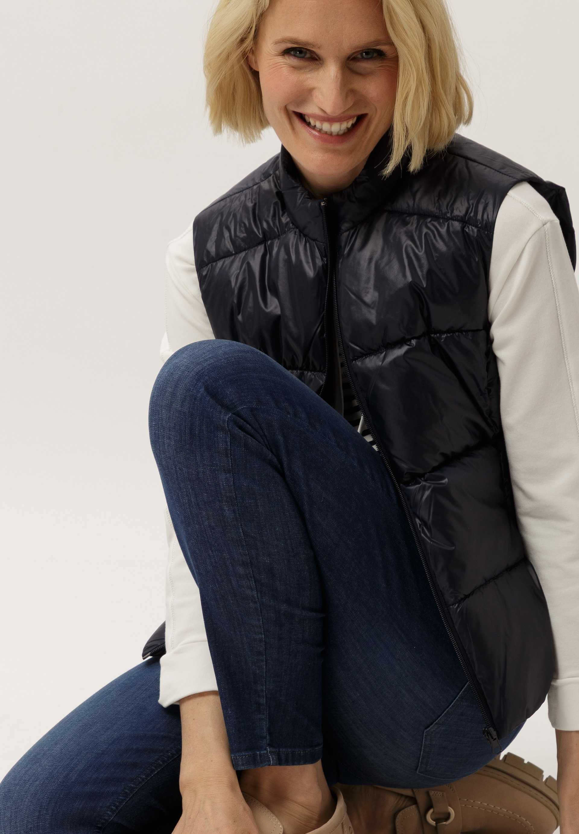 Vest Made from functional PES quilting Weste, Mantel, Jacke, Rettungsweste, Person, Weste, Mantel, Jacke, Rettungsweste, Person, Weste, Mantel, Jacke, Rettungsweste, Person, Weste, Mantel, Jacke, Rettungsweste, Person, Weste, Mantel, Jacke, Rettungsweste, Person