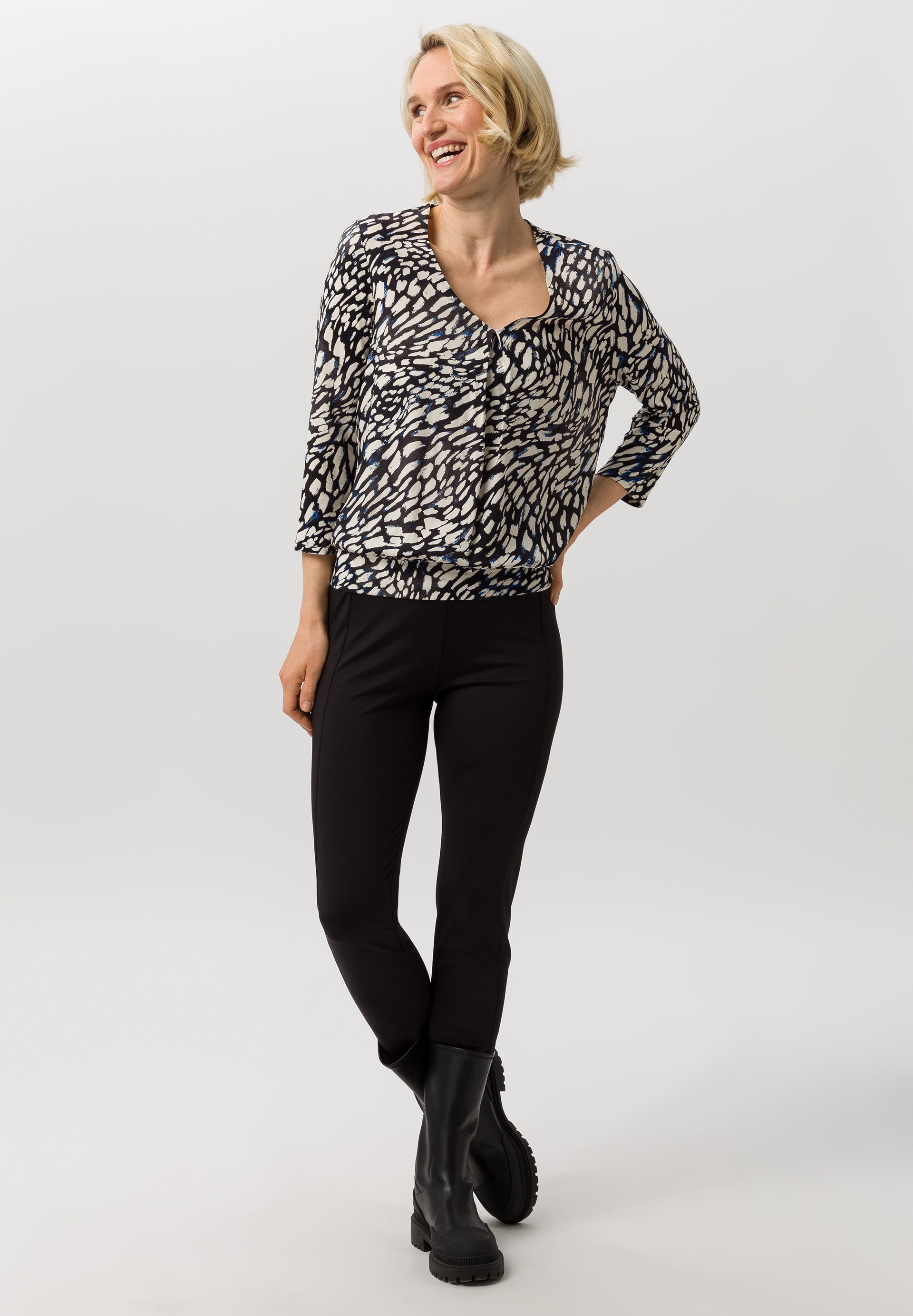 Trousers High comfort - Bild 3 Bluse, Langarm, Erwachsener, Person, Frau, Bluse, Langarm, Erwachsener, Person, Frau, Bluse, Langarm, Erwachsener, Person, Frau, Bluse, Langarm, Erwachsener, Person, Frau, Bluse, Langarm, Erwachsener, Person, Frau