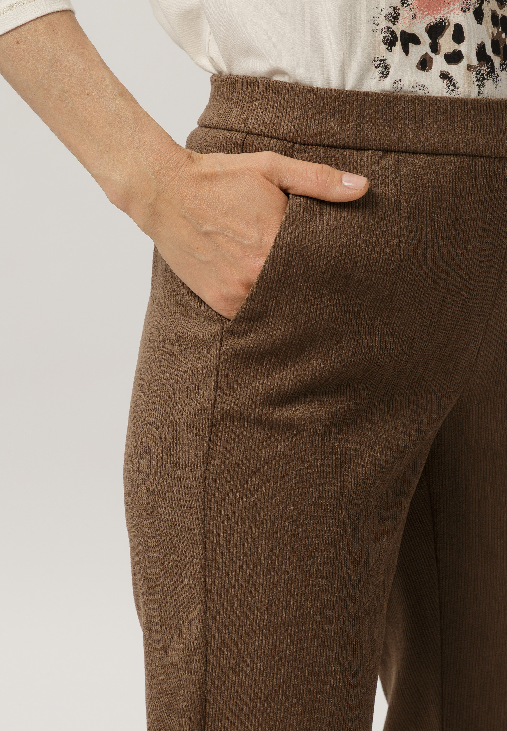 Hose in feinem Stretch-Cord - Bild 4 Bekleidung, Hosen, Dekoration für Zuhause, Leinen, Bekleidung, Hosen, Dekoration für Zuhause, Leinen, Bekleidung, Hosen, Dekoration für Zuhause, Leinen, Bekleidung, Hosen, Dekoration für Zuhause, Leinen, Bekleidung, Hosen, Dekoration für Zuhause, Leinen