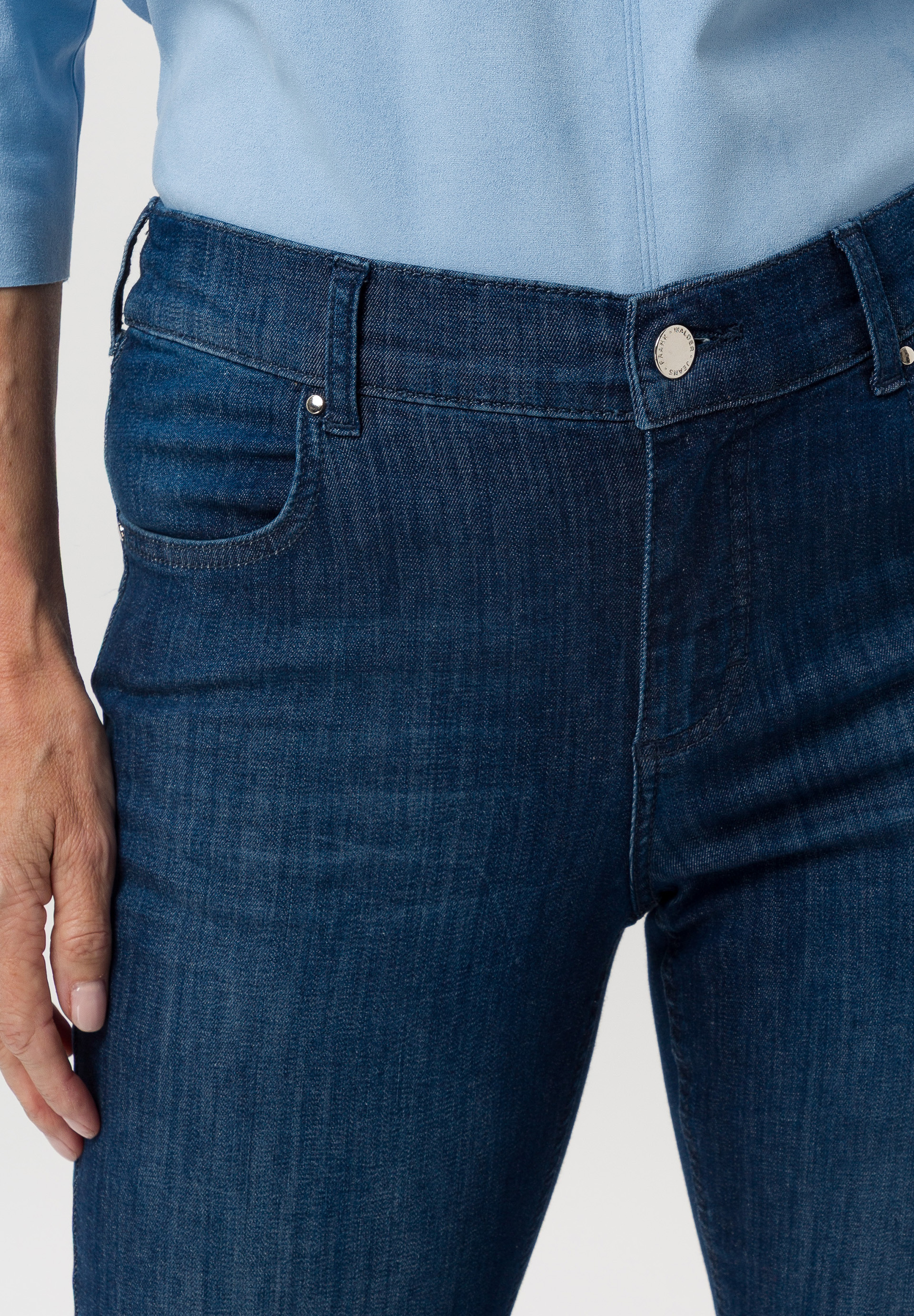 Jeans mit Dehnbund - Bild 4 Bekleidung, Hosen, Jeans, Bekleidung, Hosen, Jeans, Bekleidung, Hosen, Jeans, Bekleidung, Hosen, Jeans, Bekleidung, Hosen, Jeans, Bekleidung, Hosen, Jeans, Bekleidung, Hosen, Jeans, Bekleidung, Hosen, Jeans, Bekleidung, Hosen, Jeans