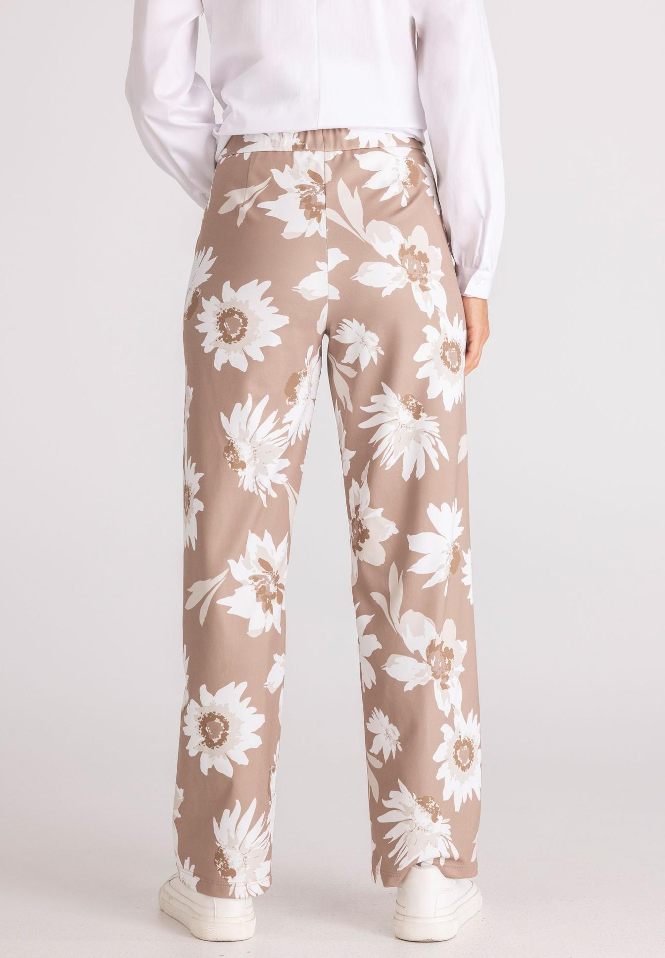 Hose, Hosenträger, Beige, Großes Blumenmuster, Weite Passform, Hose, Blumenprint, Beige, Weite Passform, Kulisse?, hosen, blumenprint, beige, weite-passform, muster