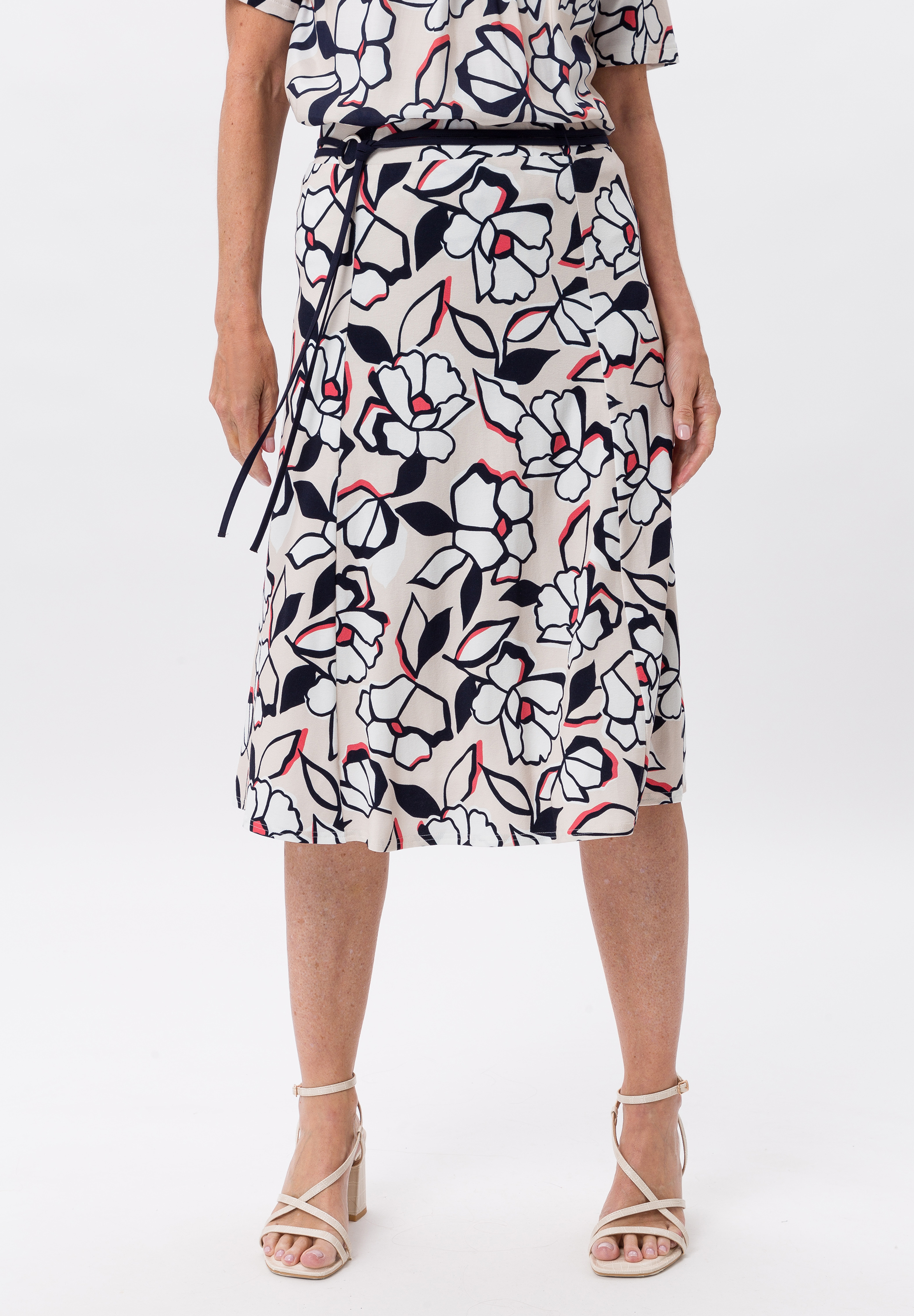 A-Linien Rock mit grafischem Print A-Linien Rock mit grafischem Print