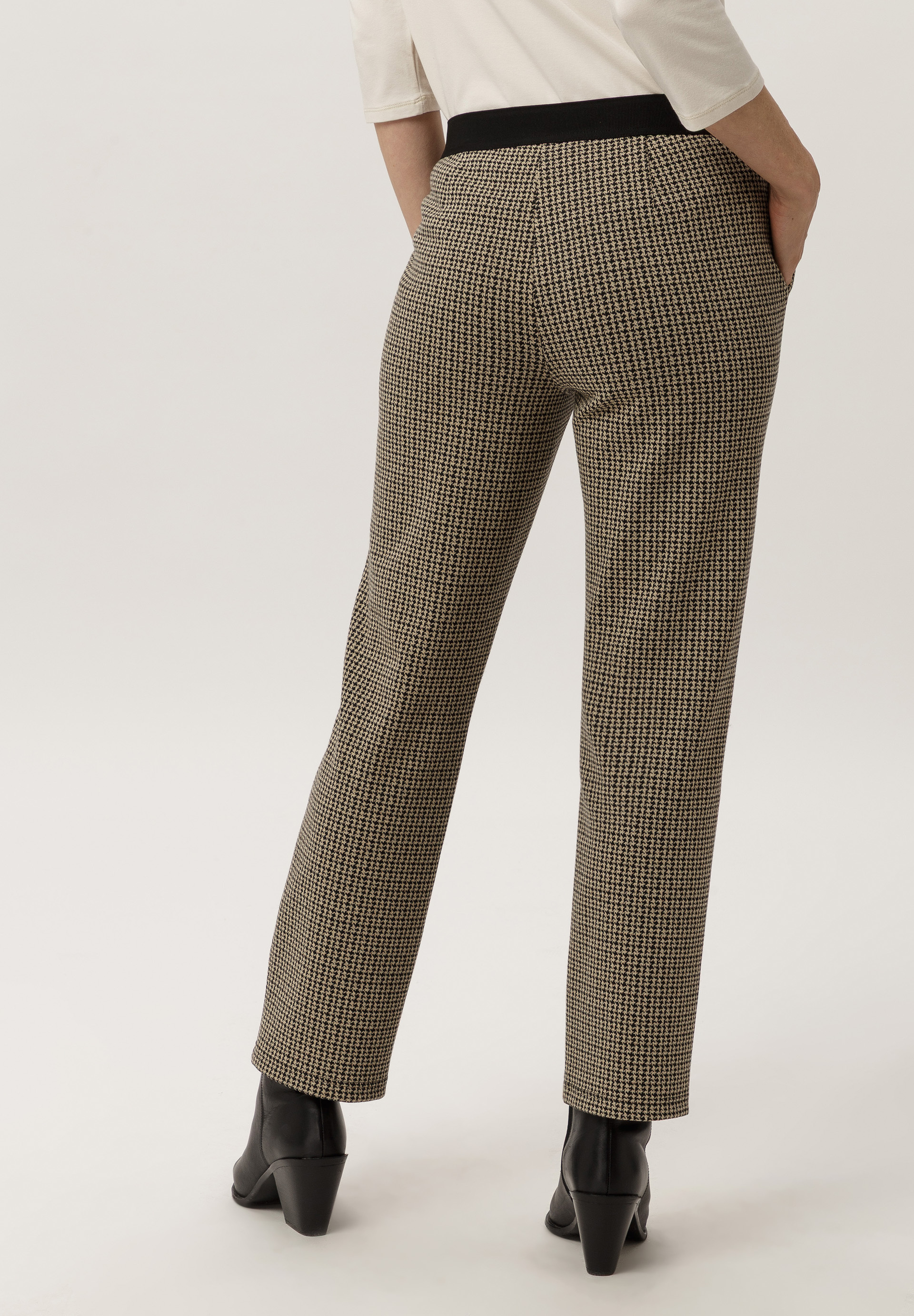 Hose mit elastischem Bund - Bild 2 Bekleidung, Hosen, Dekoration für Zuhause, Leinen, Hoher Absatz, Bekleidung, Hosen, Dekoration für Zuhause, Leinen, Hoher Absatz, Bekleidung, Hosen, Dekoration für Zuhause, Leinen, Hoher Absatz