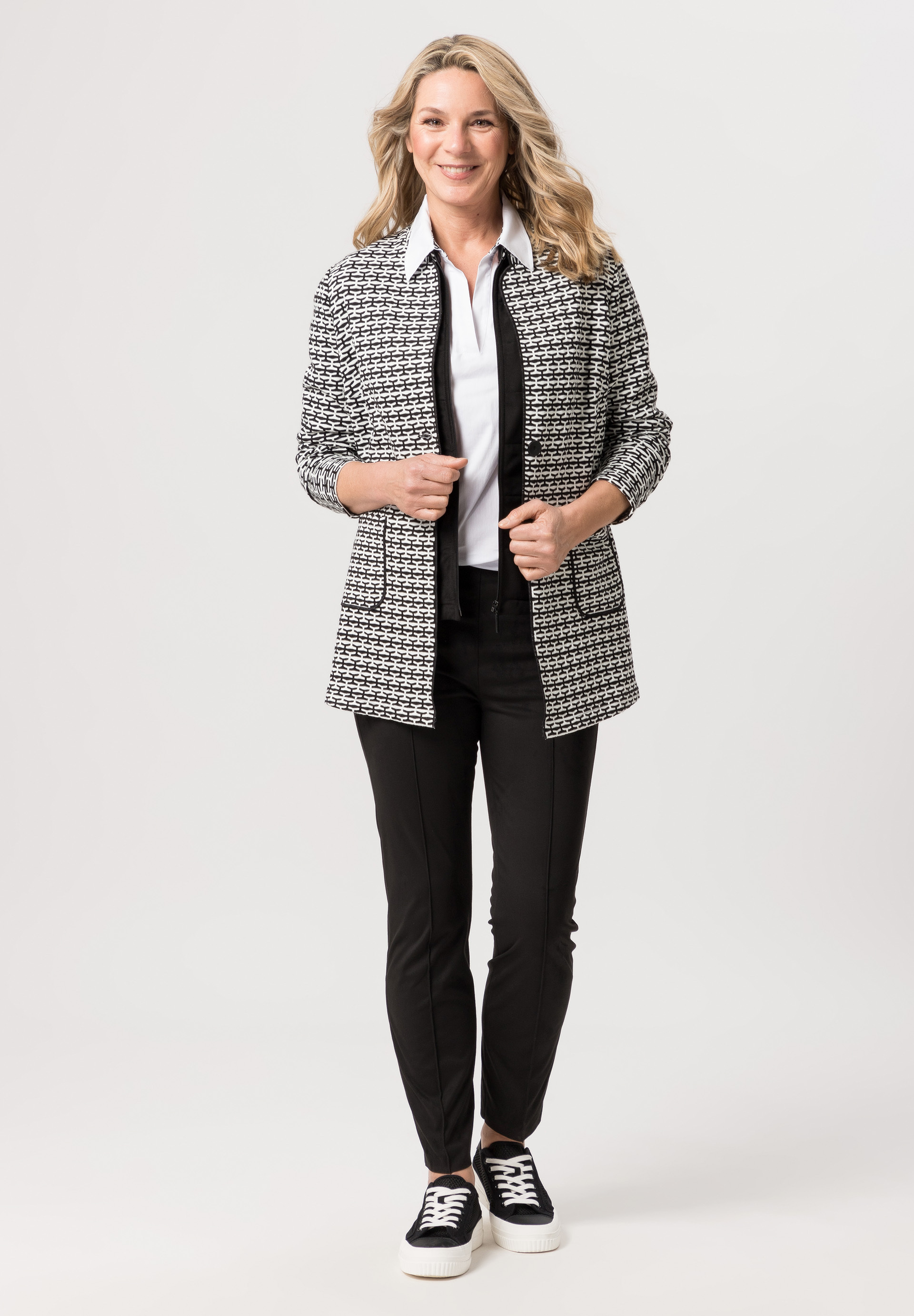 Knitted long cardigan with modern fancy knit pattern - Bild 2 Mantel, Blazer, Jacke, Formelle Kleidung, Anzug, Mantel, Blazer, Jacke, Formelle Kleidung, Anzug, Mantel, Blazer, Jacke, Formelle Kleidung, Anzug, Mantel, Blazer, Jacke, Formelle Kleidung, Anzug, Mantel, Blazer, Jacke, Formelle Kleidung, Anzug