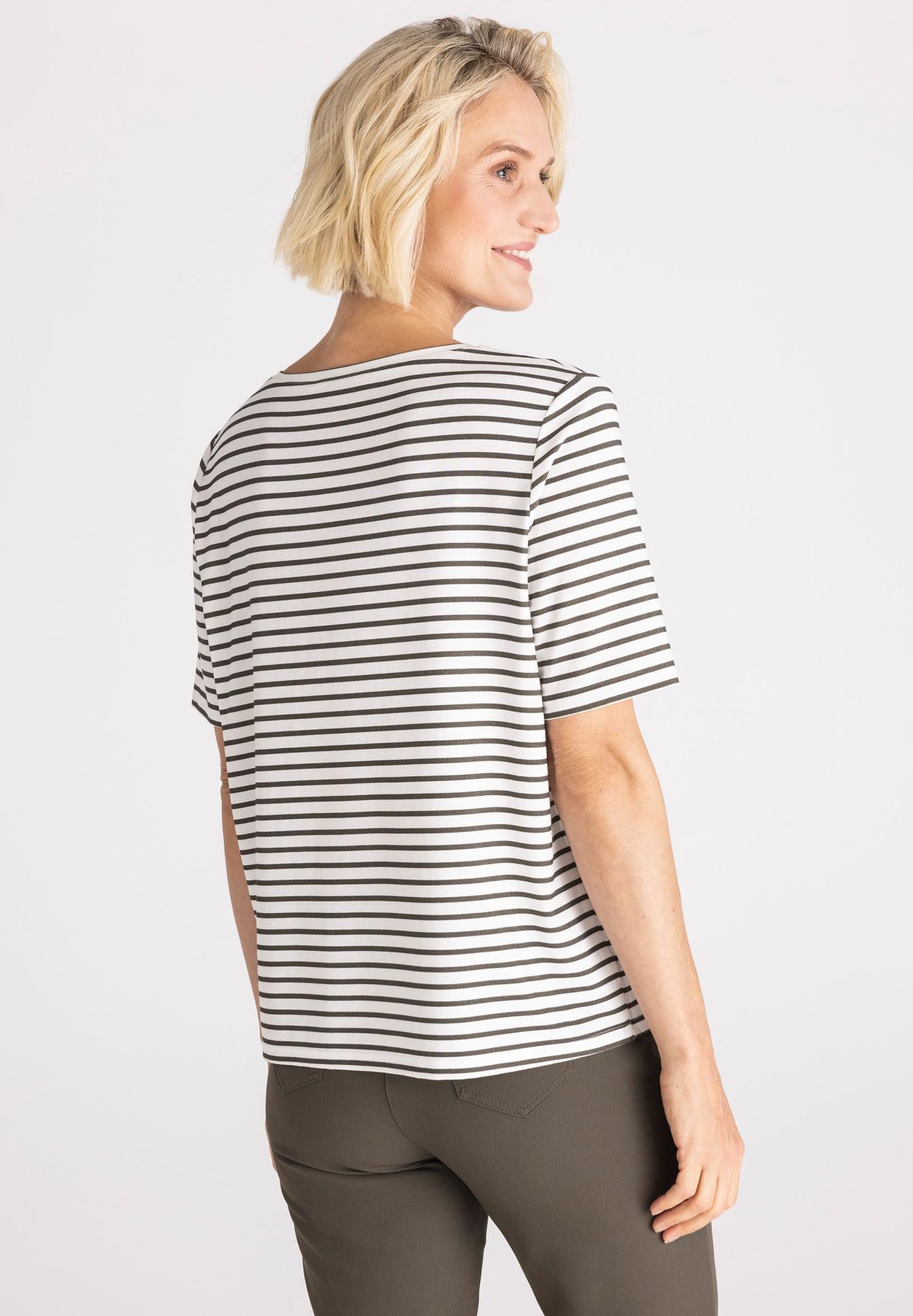 Streifen shirt, Polo-Shirt, Oversized Passform, Kurzarm, Baumwolle?, gestreiftes Oberteil,  Breton-Streifen,  Kurzarm,  Baumwollmischung,  legerer Schnitt, Breton striped top, Kurzarmshirt, Schwarz-Weiß Streifen, Oversized fit, Materialangabe unklar