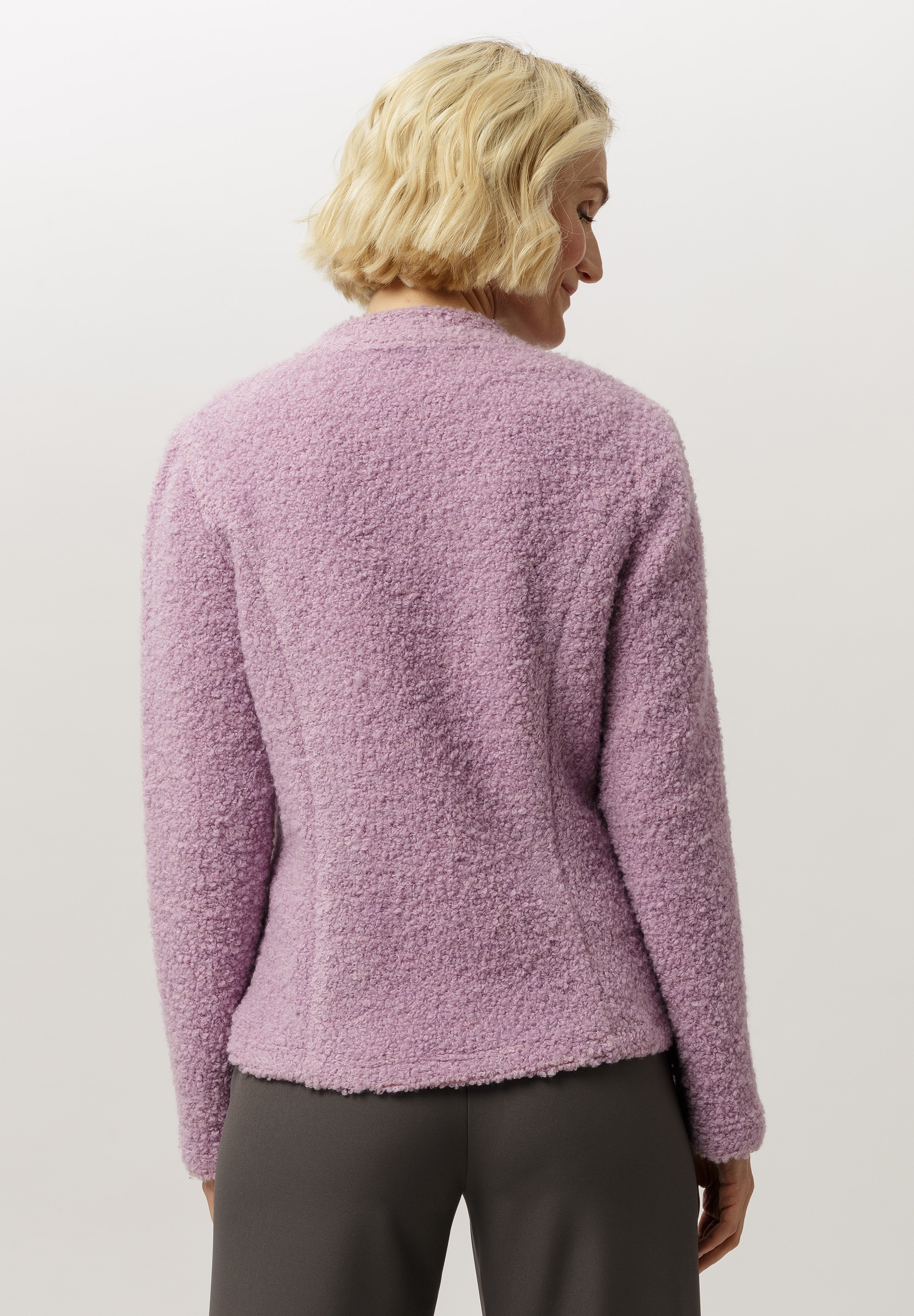 Strickjacke aus Bouclégarn - Bild 2 Bekleidung, Strickwaren, Pullover, Bekleidung, Strickwaren, Pullover
