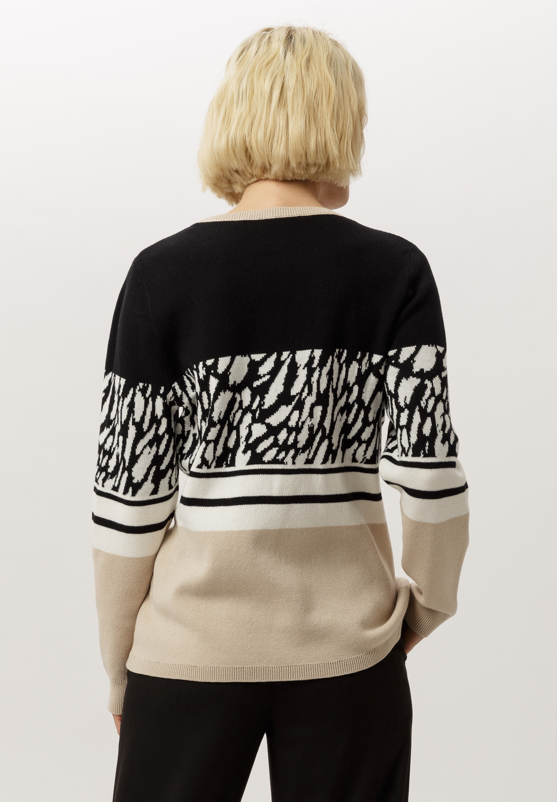 Bekleidung, Strickwaren, Pullover, Bluse, Sweatshirt, Bekleidung, Strickwaren, Pullover, Bluse, Sweatshirt, Bekleidung, Strickwaren, Pullover, Bluse, Sweatshirt, Bekleidung, Strickwaren, Pullover, Bluse, Sweatshirt