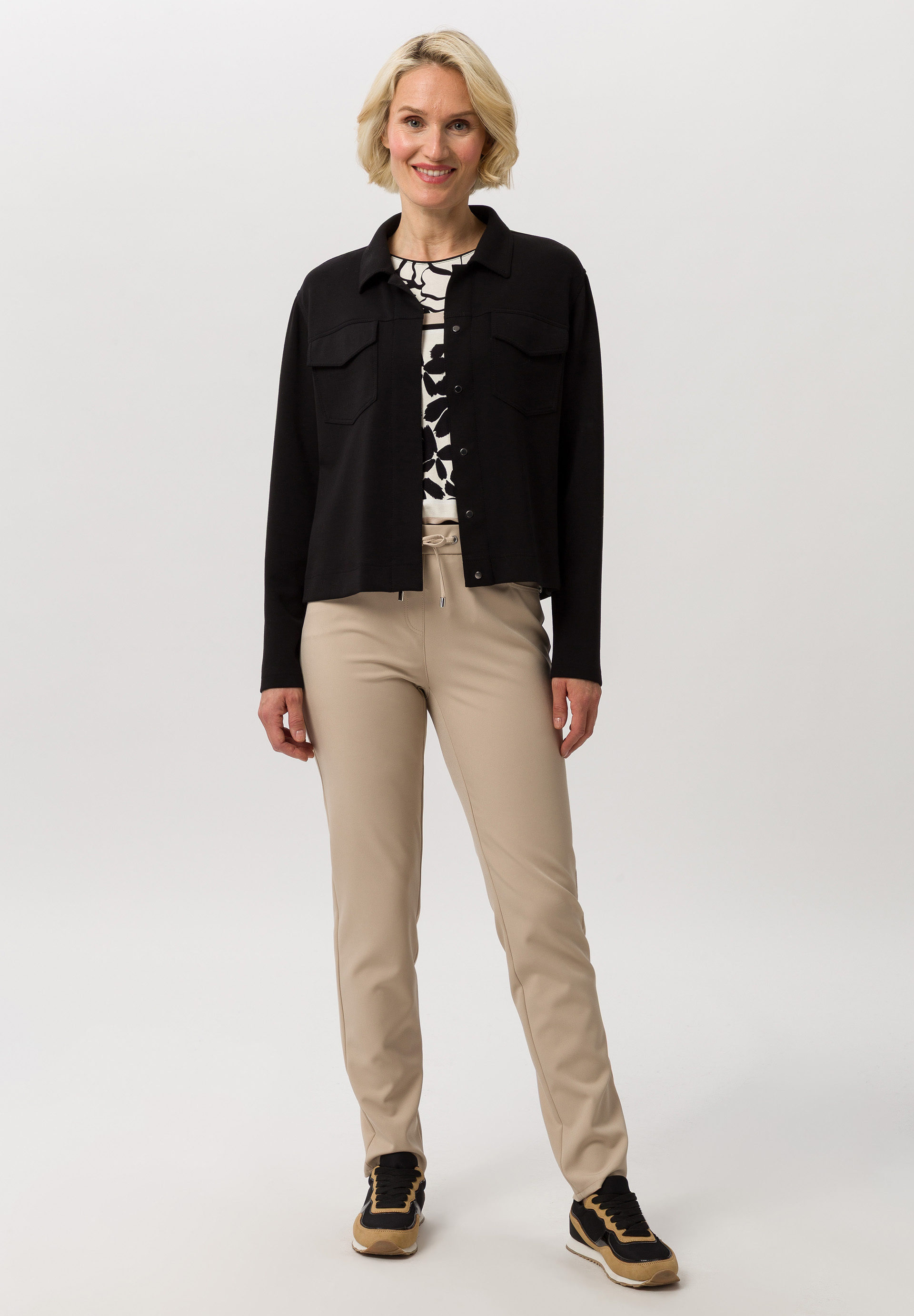 Blazerjacke mit verdeckten Druckknöpfen - Bild 3 Mantel, Jacke, Langarm, Blazer, Hosen, Mantel, Jacke, Langarm, Blazer, Hosen, Mantel, Jacke, Langarm, Blazer, Hosen, Mantel, Jacke, Langarm, Blazer, Hosen, Mantel, Jacke, Langarm, Blazer, Hosen, Mantel, Jacke, Langarm, Blazer, Hosen