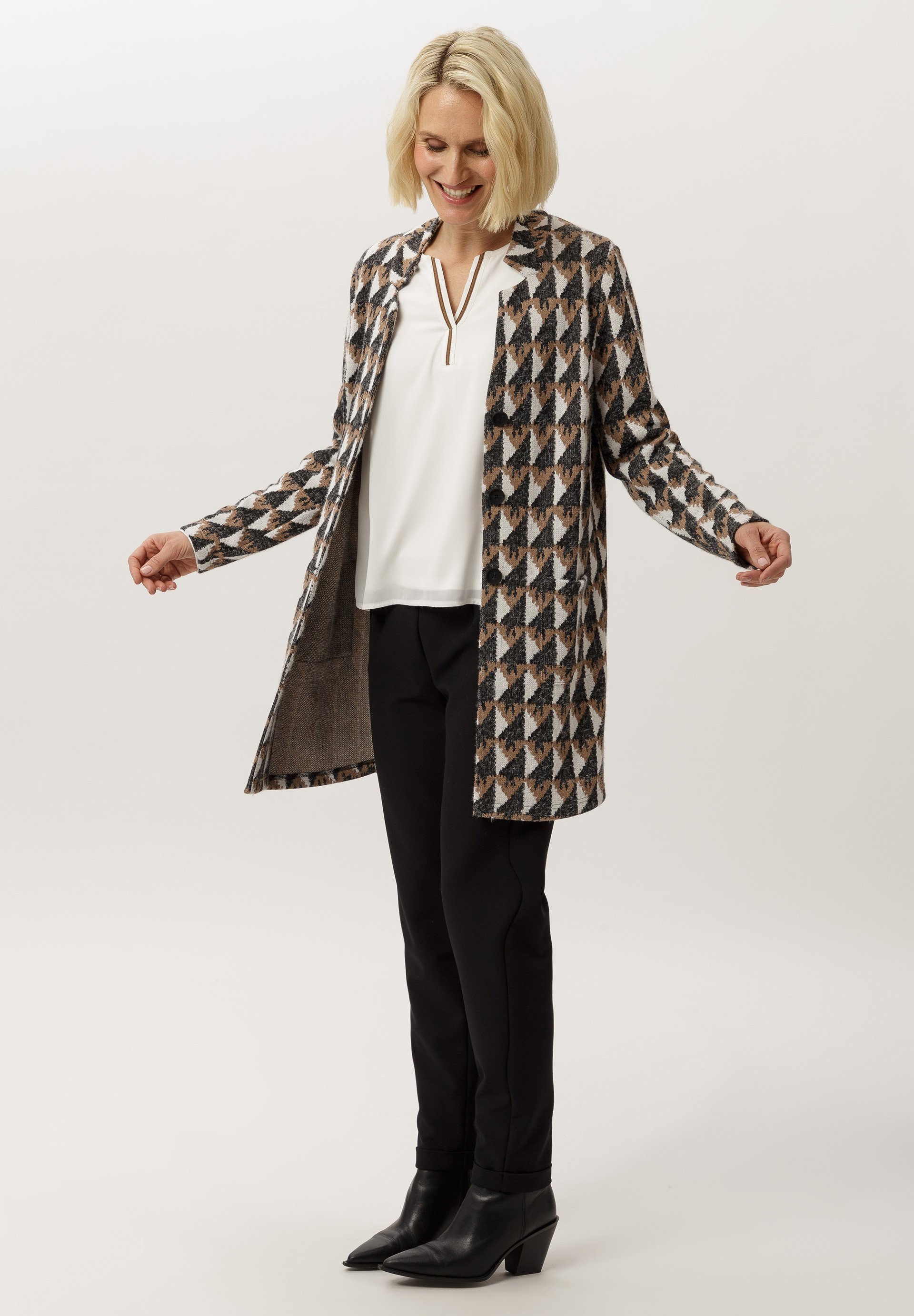 Strickjacke mit Kuschelfaktor - Produktbild 2