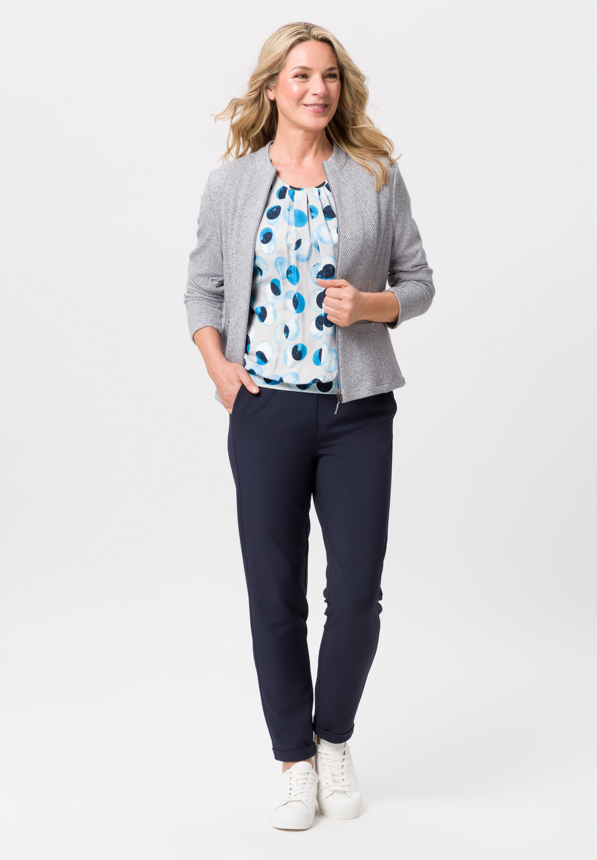 Blusenshirt mit modernem Kullerprint - Produktbild 2