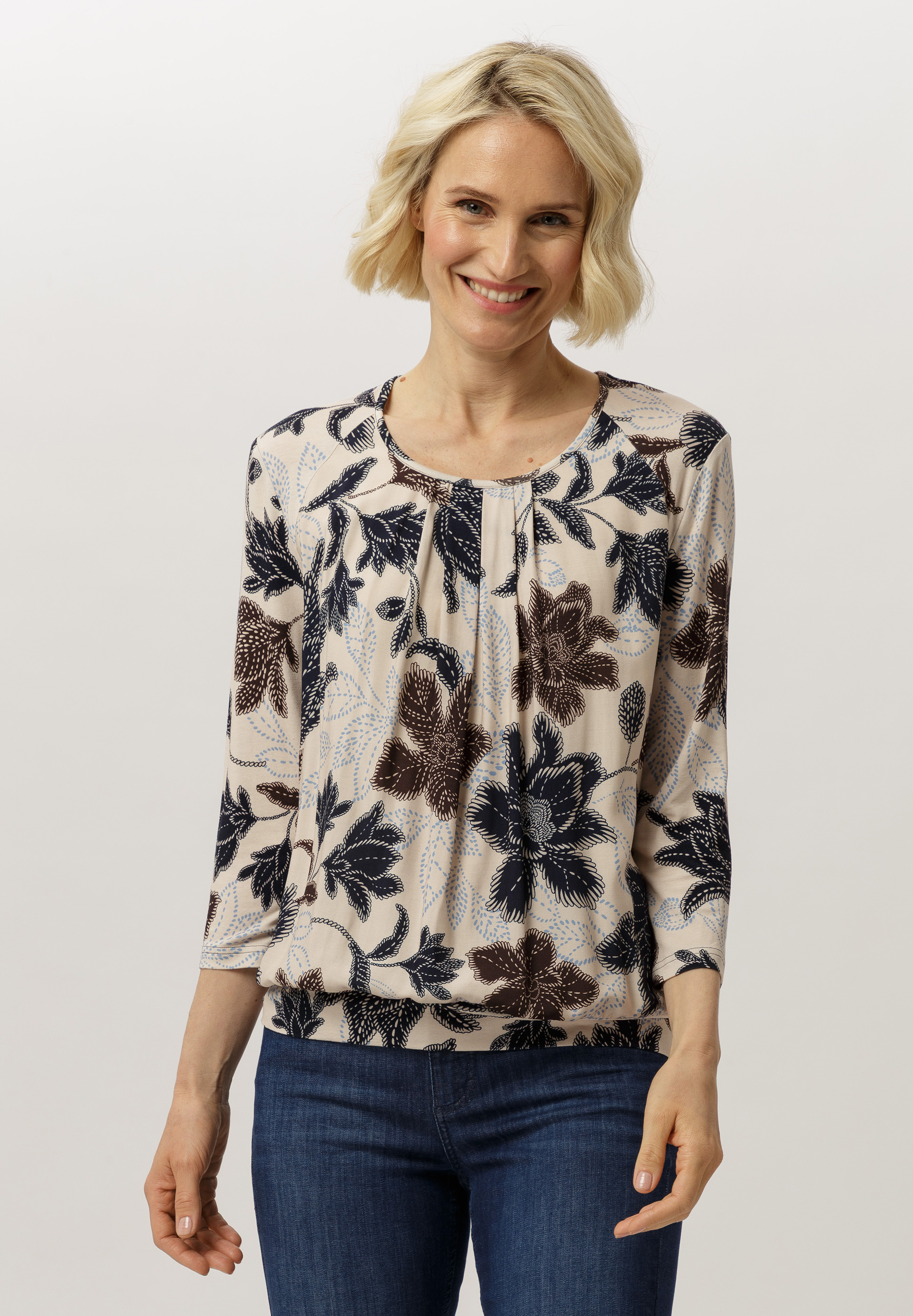 Blouse shirt With distinctive pleats Blouse shirt With distinctive pleats - Product Image 1