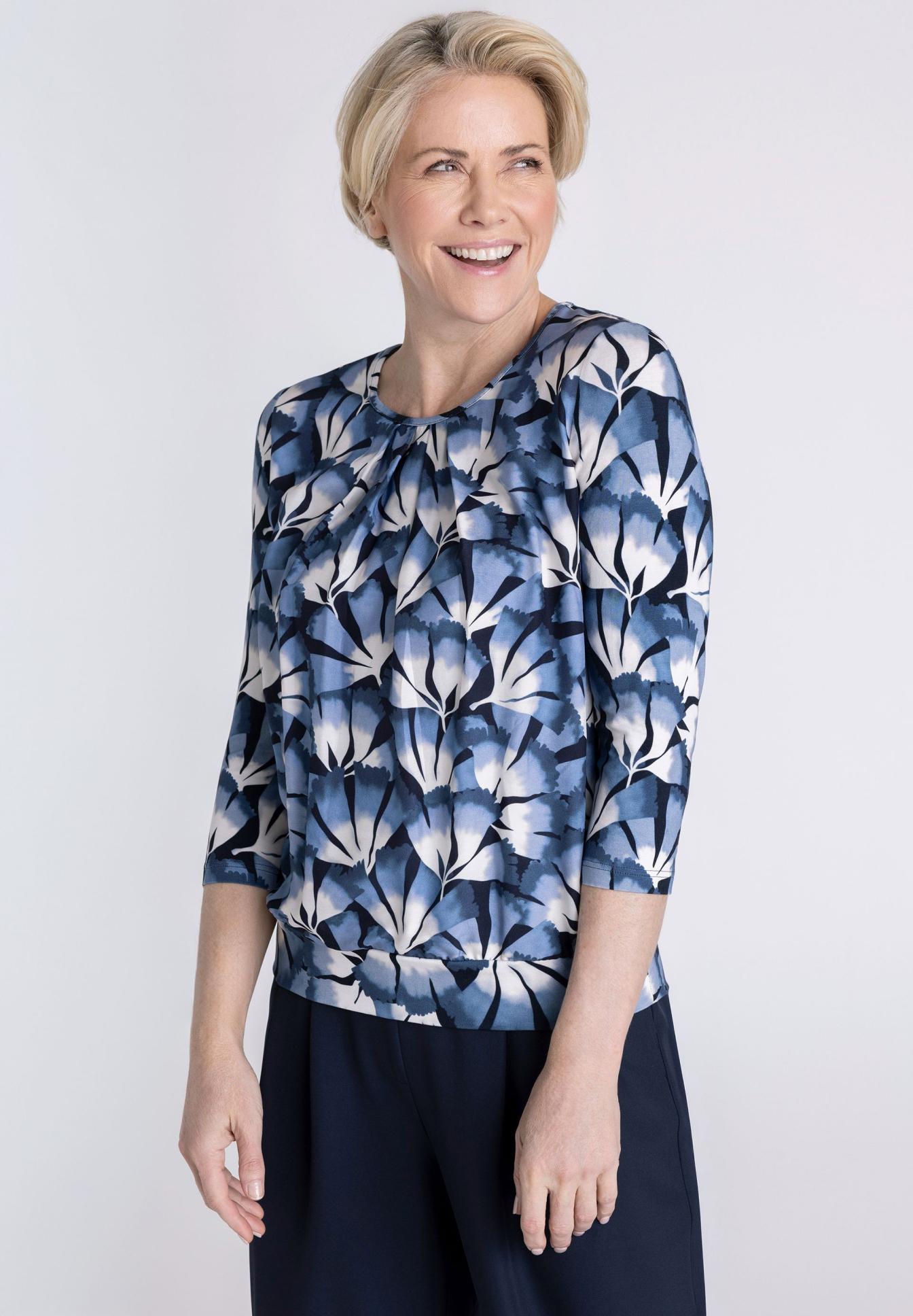Bluse, 3/4-Ärmel, Blättermuster, Blaues Muster, Kleines Muster, Blusenbetrieb, Bluse, Druck, 3/4-Arm, Muster, Bluse, Druck, Rundhals, 3/4-Ärmel, Blau, Bluse, Druck, Blumenmuster, 3/4-Ärmel, Marineblau