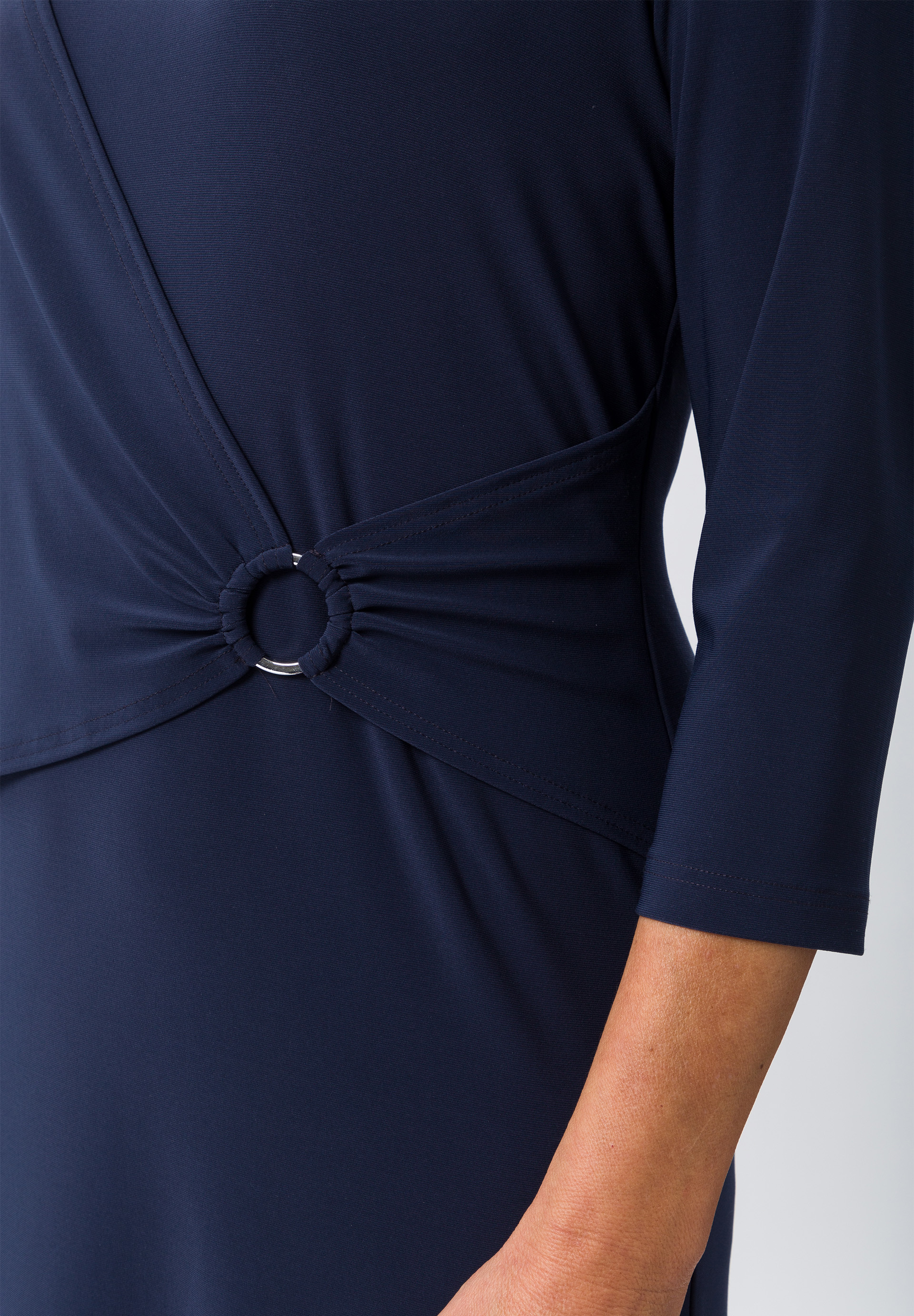 Jerseykleid mit gerafftem Oberteil - Bild 4