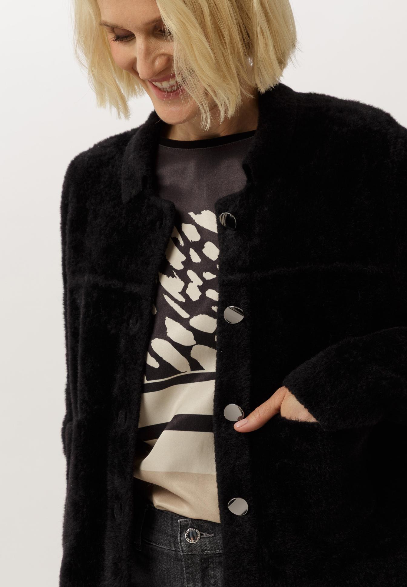 Mantel, Pullover, Erwachsener, Person, Frau, Mantel, Pullover, Erwachsener, Person, Frau, Mantel, Pullover, Erwachsener, Person, Frau, Mantel, Pullover, Erwachsener, Person, Frau, Mantel, Pullover, Erwachsener, Person, Frau