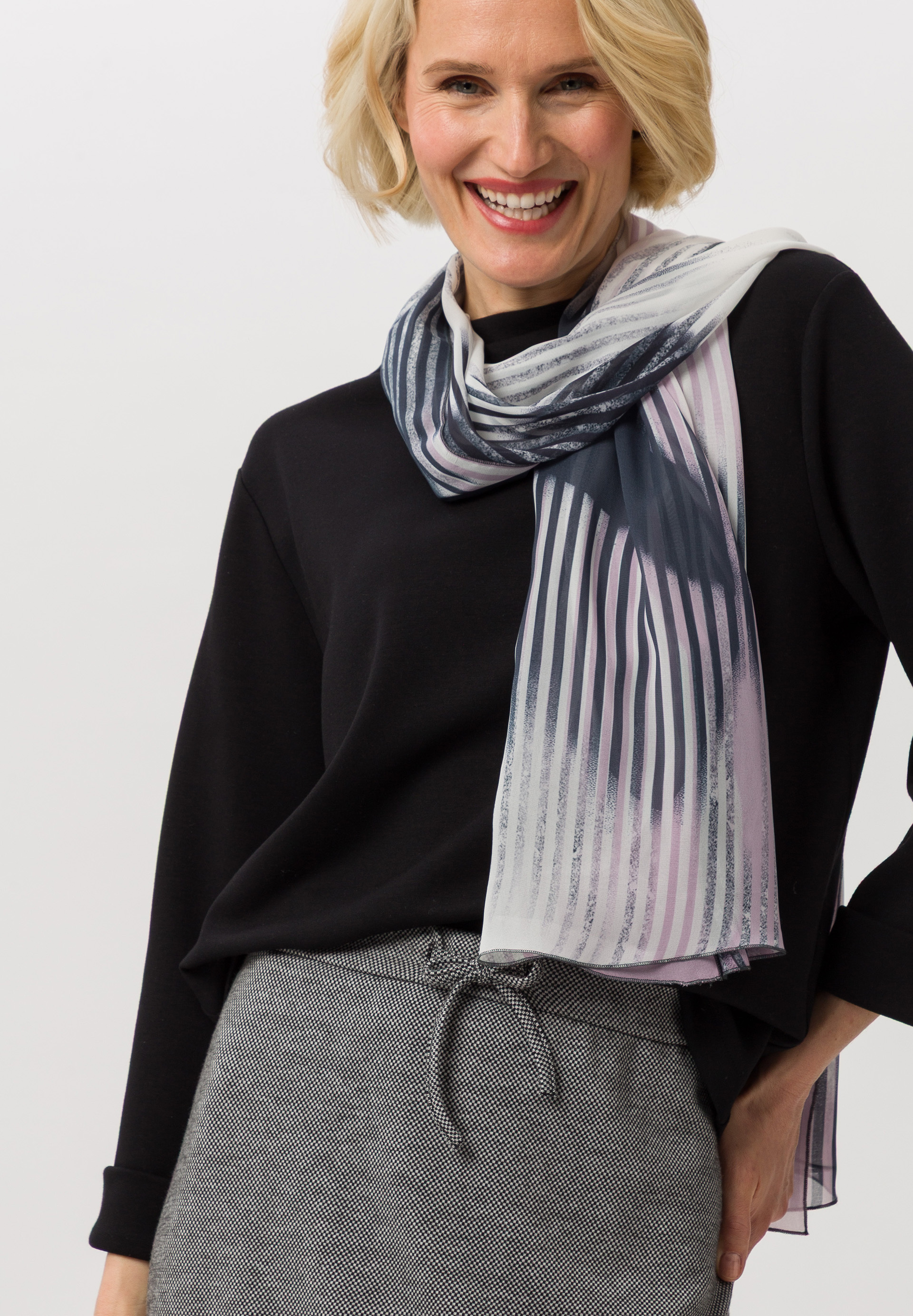 Tuch in fließender Optik Bekleidung, Halstuch, Strickwaren, Pullover, Bekleidung, Halstuch, Strickwaren, Pullover, Bekleidung, Halstuch, Strickwaren, Pullover, Bekleidung, Halstuch, Strickwaren, Pullover, Bekleidung, Halstuch, Strickwaren, Pullover