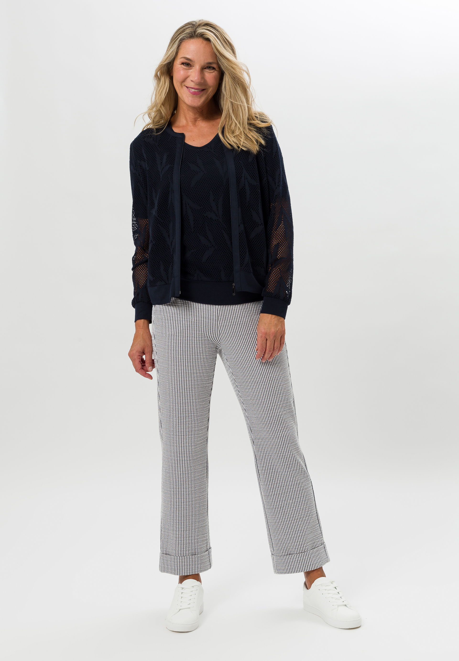 Jacke im Blousonstil mit elastischer Lochspitze - Produktbild 2