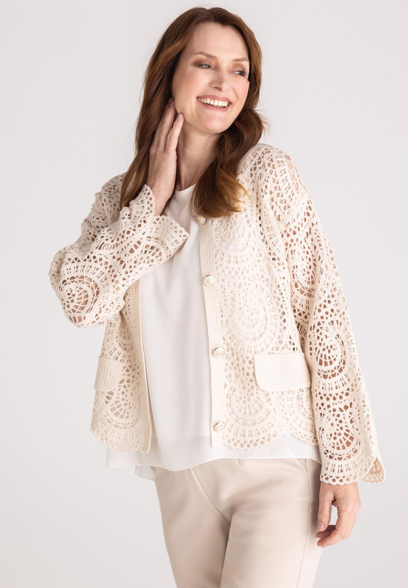 Strickjacke mit edlen Knöpfen - Produktbild 1