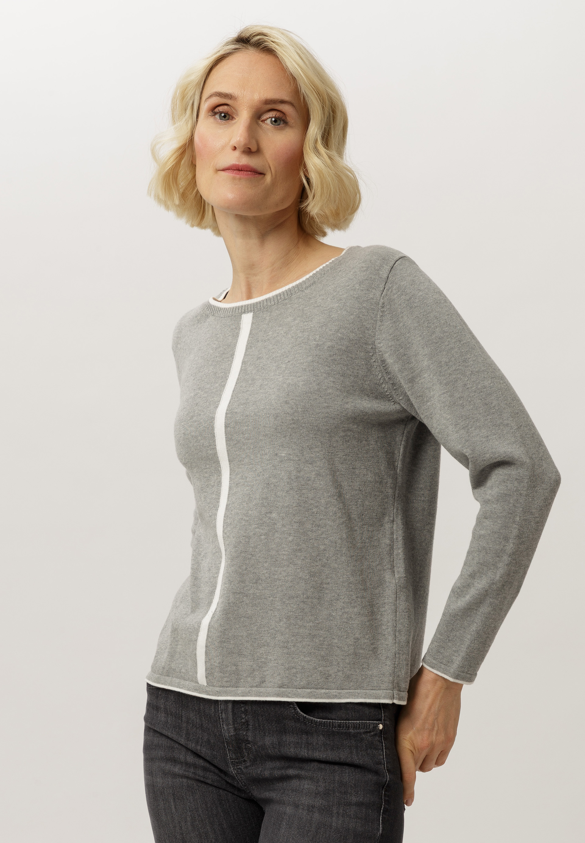 Strickpullover mit Farbakzent in Kontrast - Produktbild 1