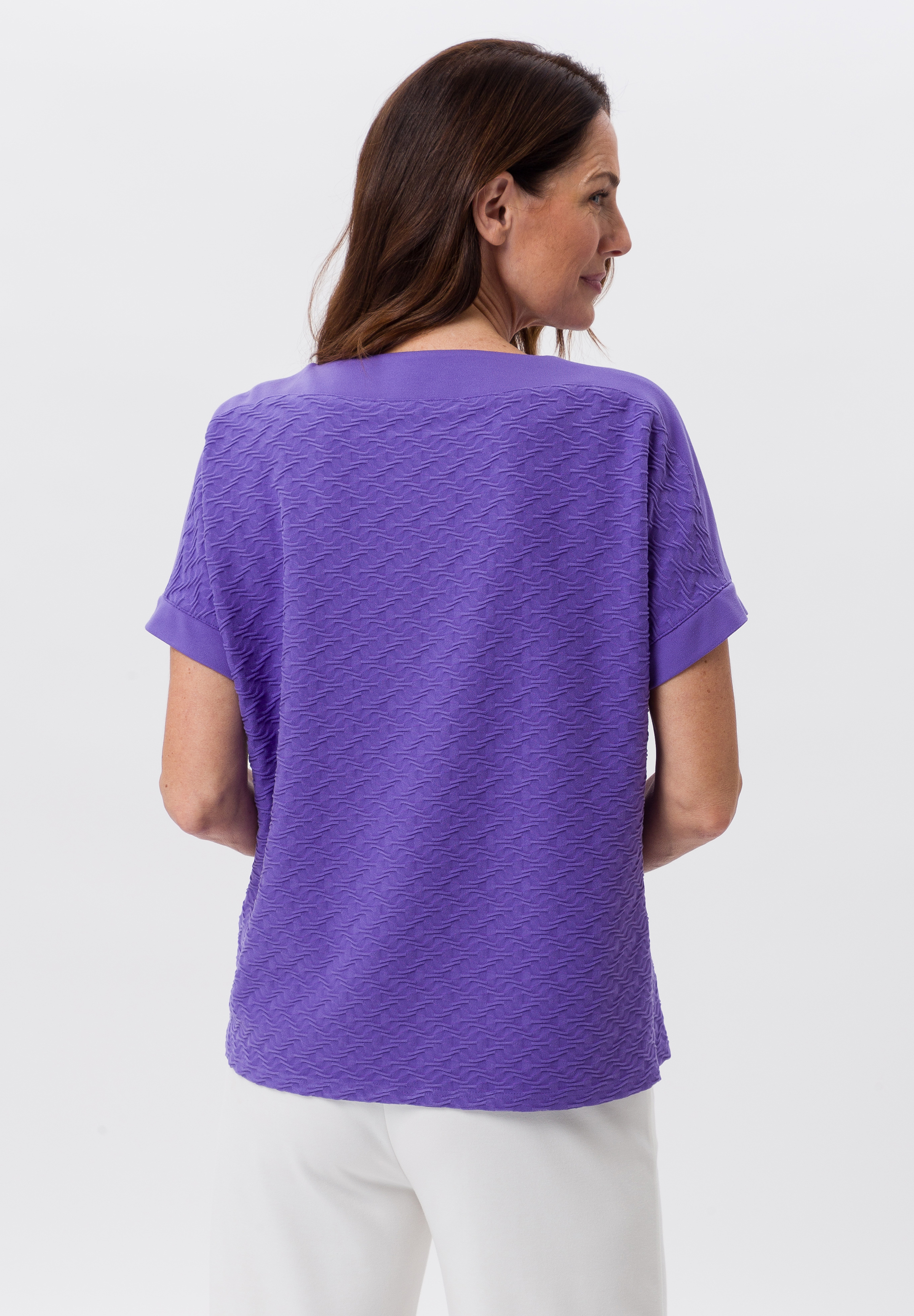 Shirt in modischer Aufmachung - Bild 2