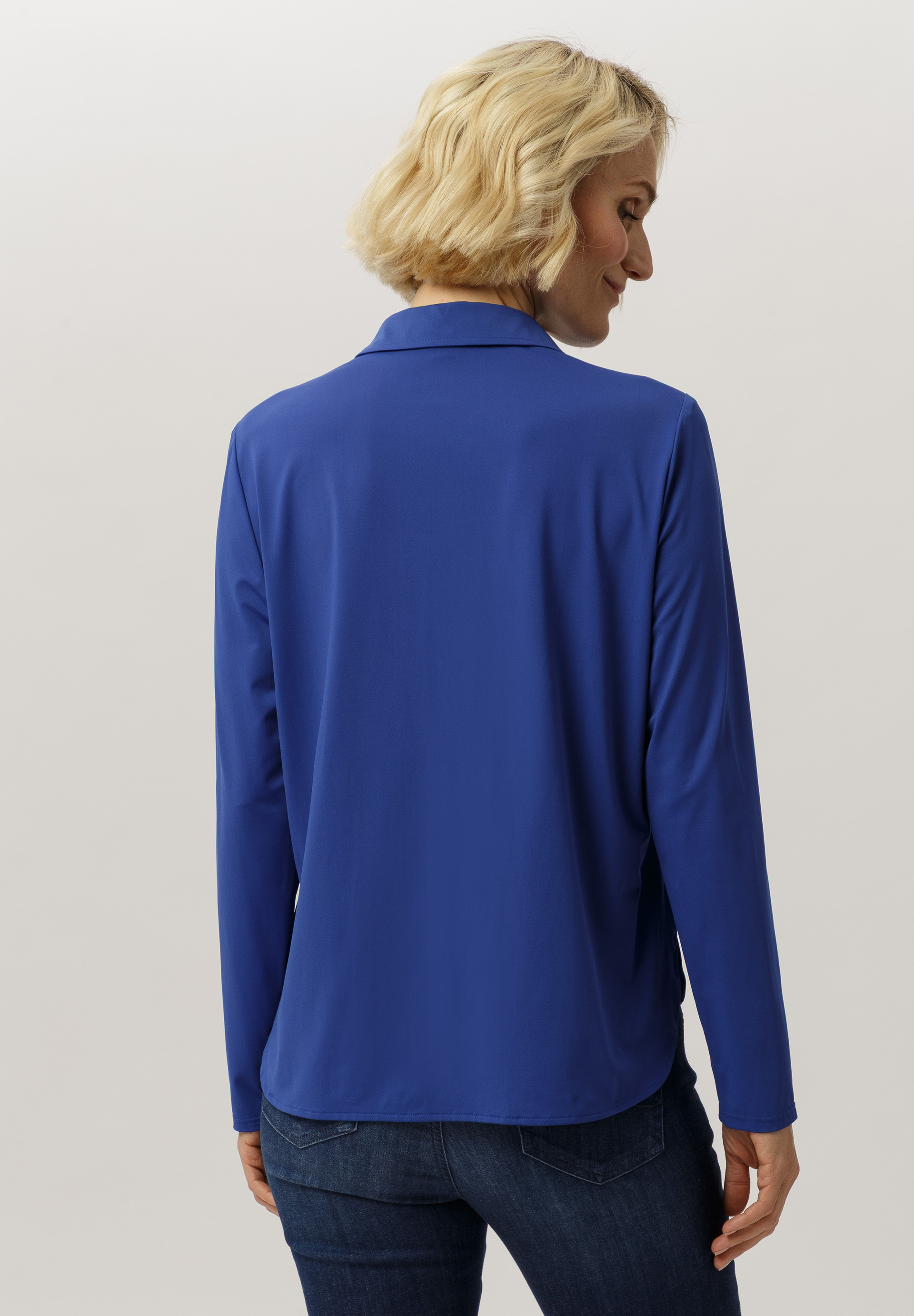 Blouse In plain colours - Bild 2 Bekleidung, Langarm, Ärmel, Bluse, Person, Bekleidung, Langarm, Ärmel, Bluse, Person, Bekleidung, Langarm, Ärmel, Bluse, Person, Bekleidung, Langarm, Ärmel, Bluse, Person, Bekleidung, Langarm, Ärmel, Bluse, Person