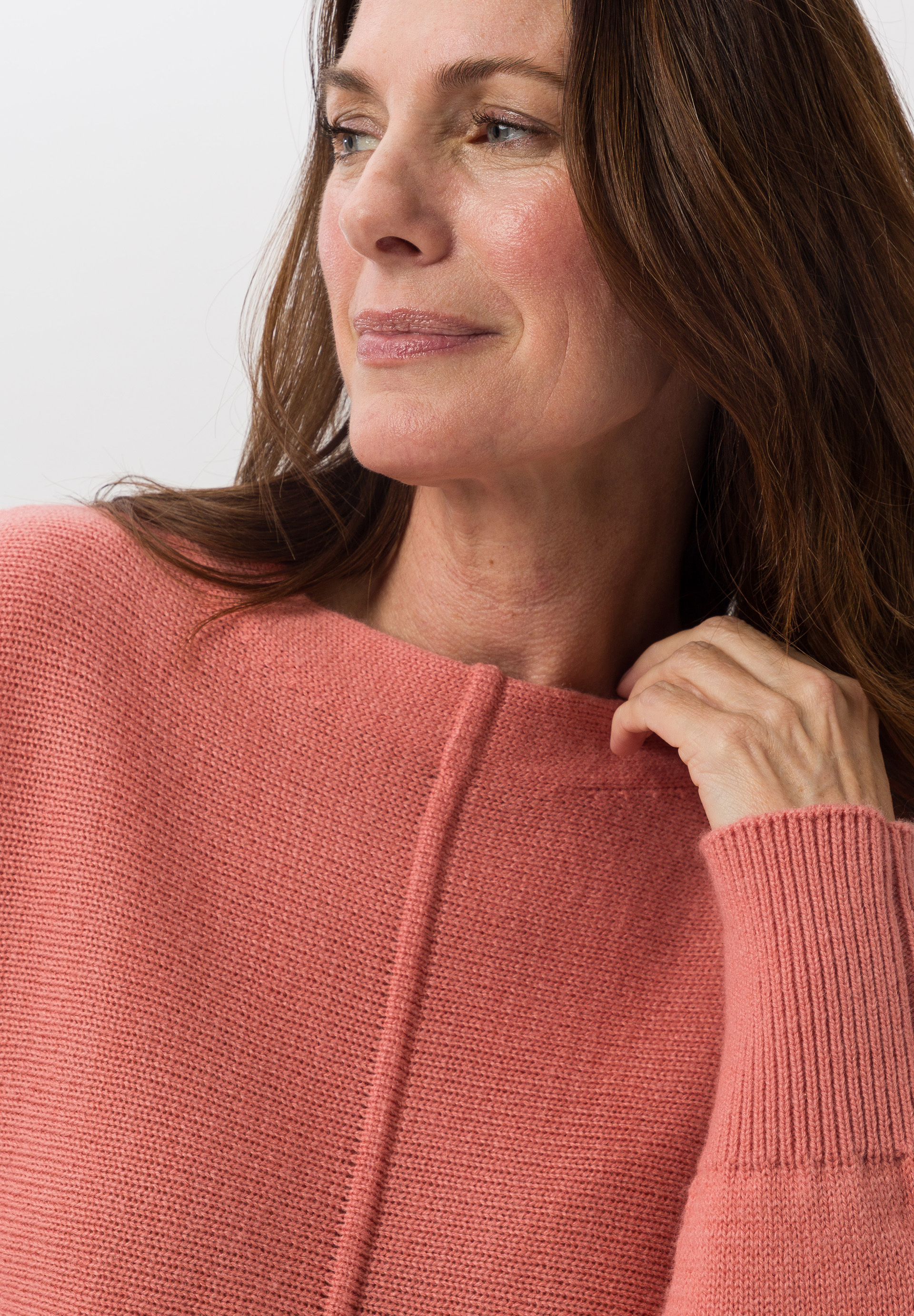 Pullover aus softem Feinstrick - Bild 4 Strickwaren, Pullover, Erwachsener, Person, Frau
