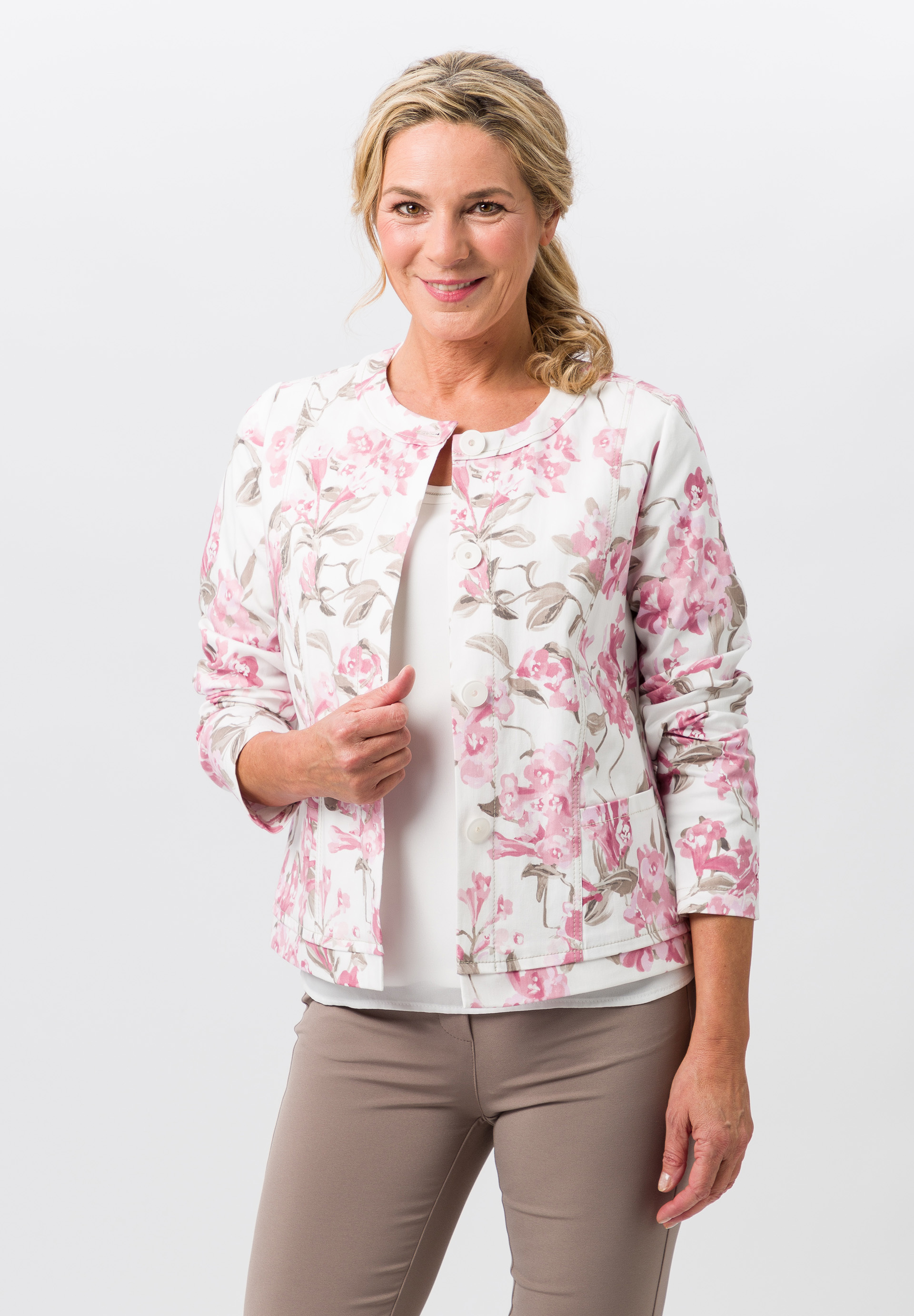 Leichtjacke mit Blütenprint - Bild 1 Leichtjacke mit Blütenprint - Bild 1