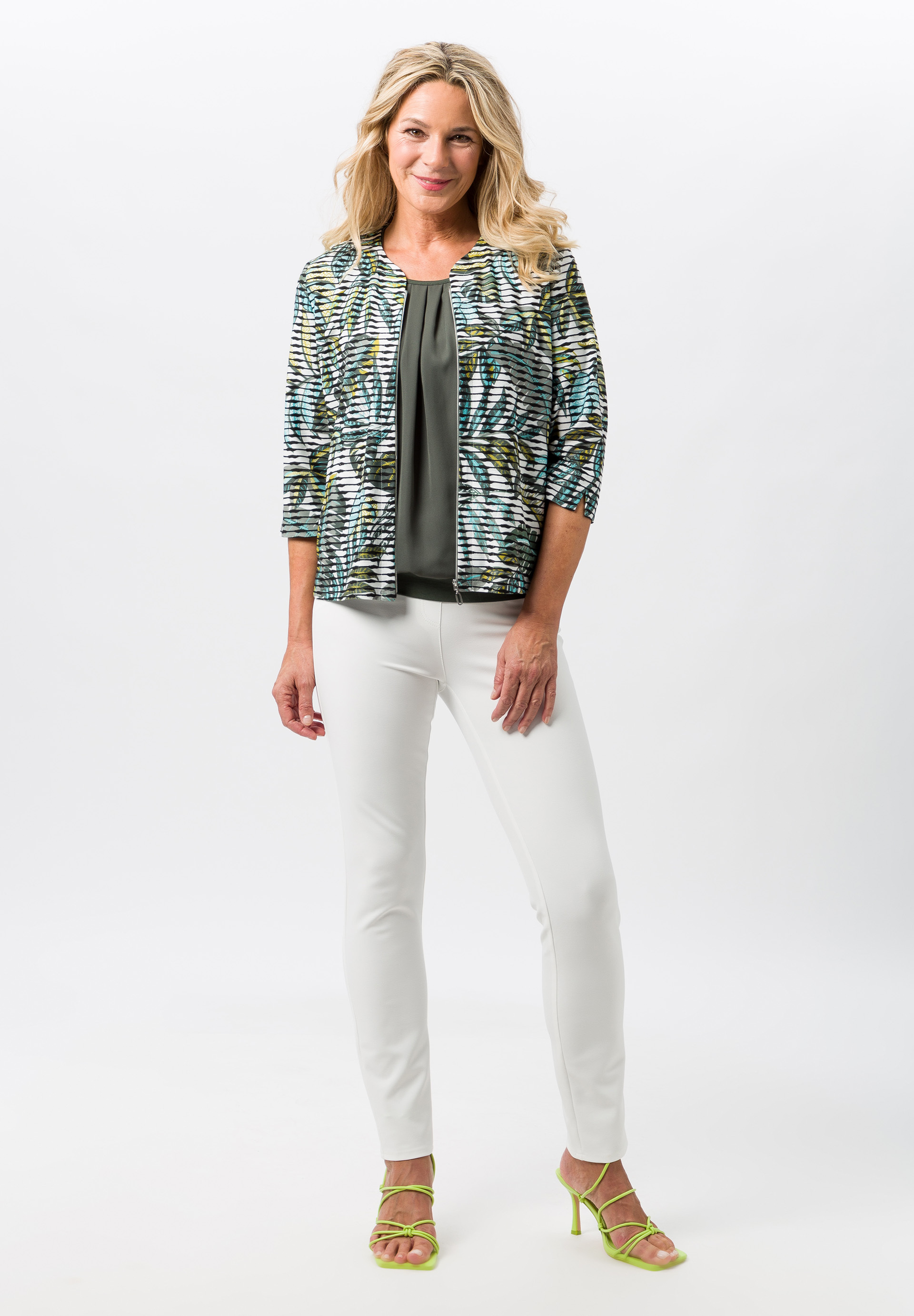 Leichtjacke mit Pflanzenprint - Produktbild 2