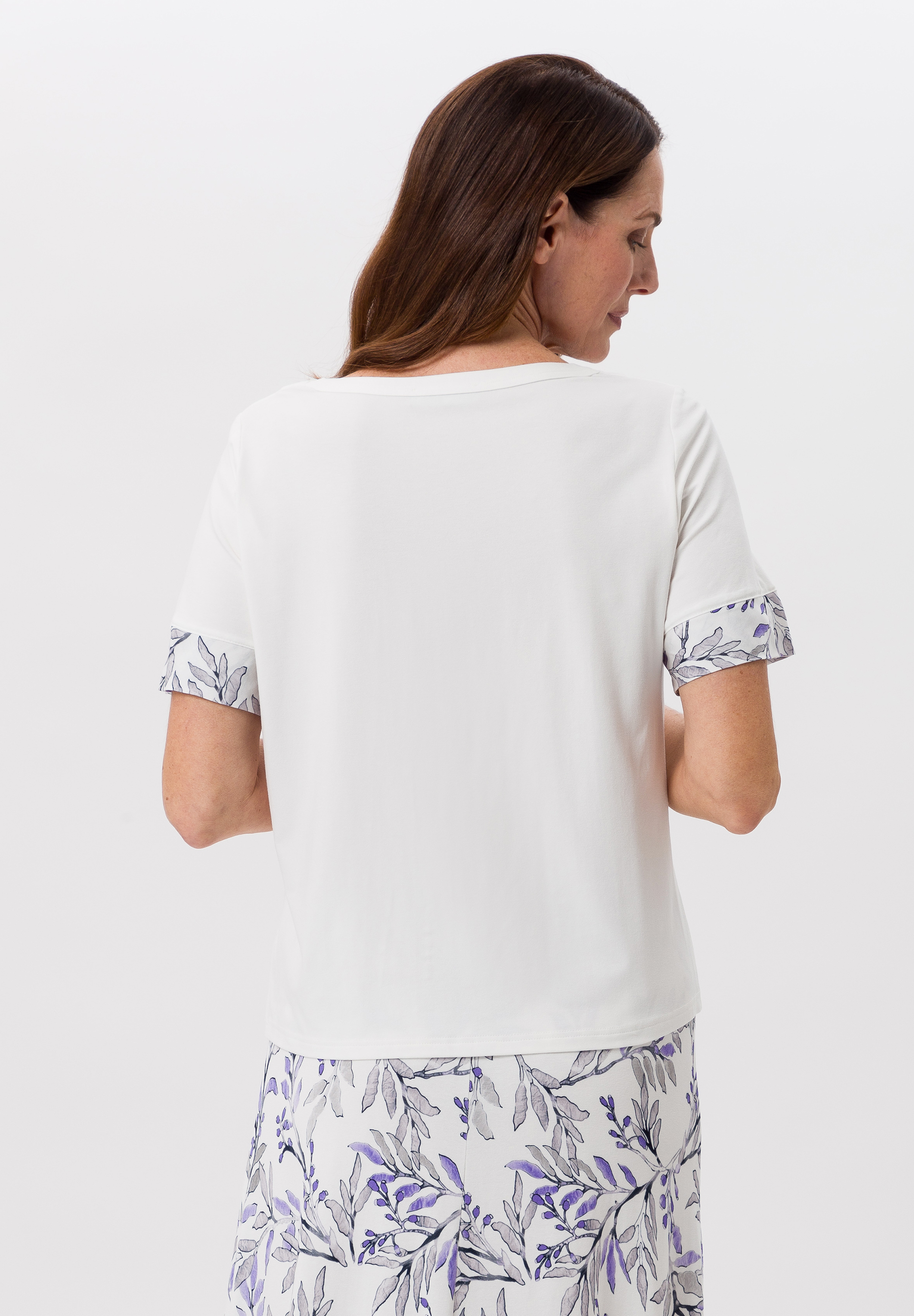 Feminines Shirt im Materialmix - Bild 2